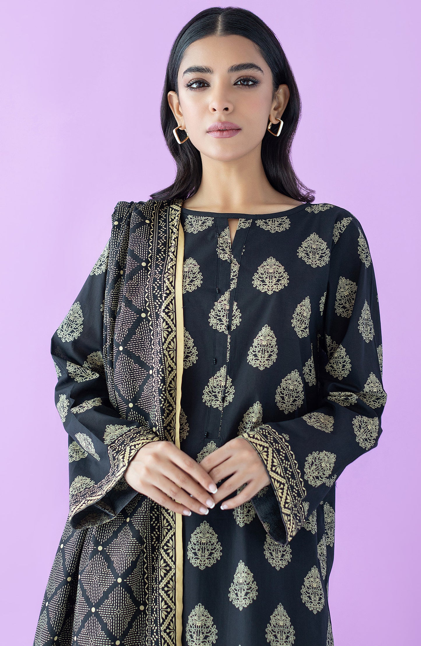NRDS-23-096/U BLACK LAWN  UNSTITCHED SHIRT DUPATTA