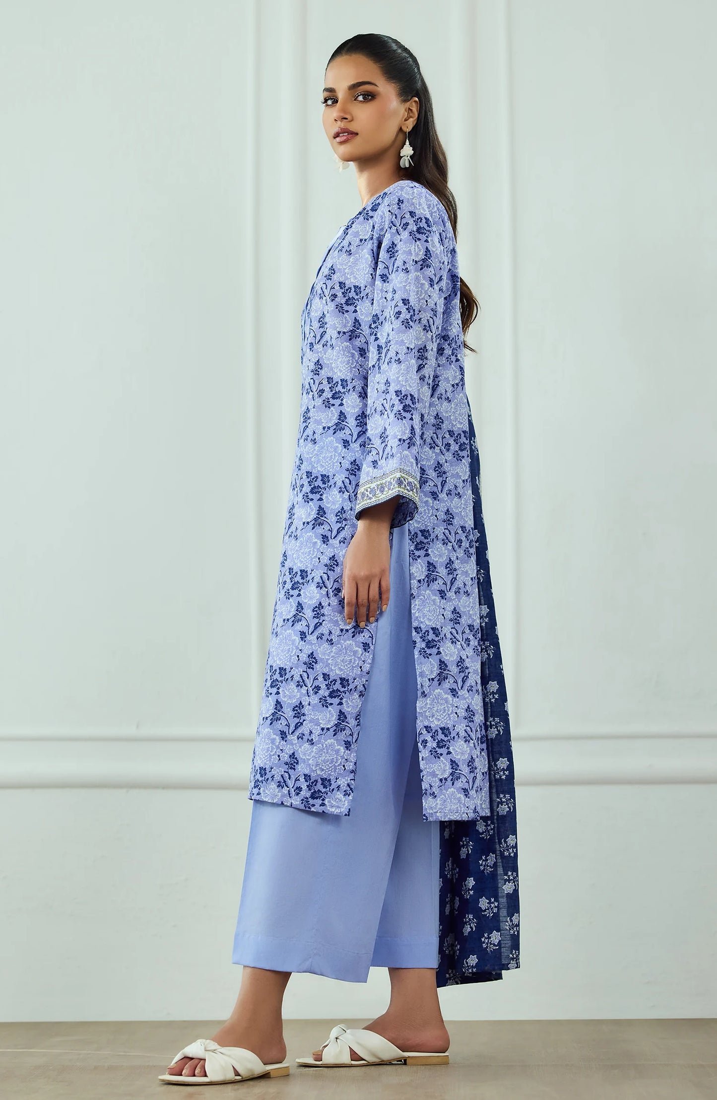 Unstitched | 3 Piece | Printed | Texture Lawn Shirt | OTL-25-574/U BLUE