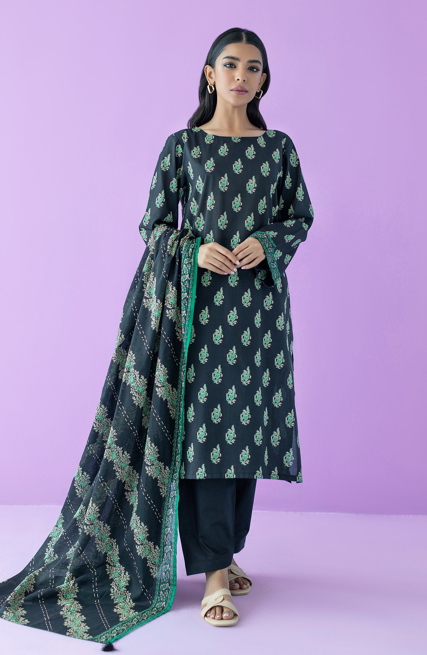 OTL-23-185/U BLACK LAWN  UNSTITCHED SHIRT DUPATTA PANTS
