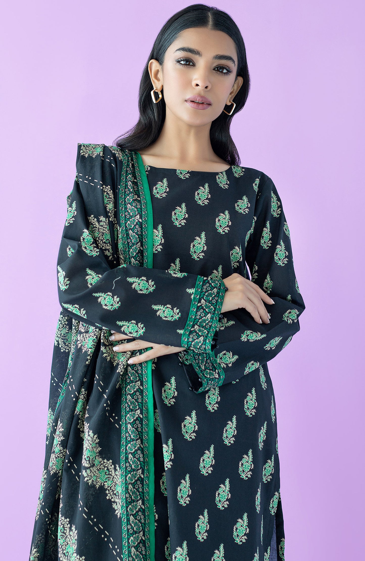OTL-23-185/U BLACK LAWN  UNSTITCHED SHIRT DUPATTA PANTS