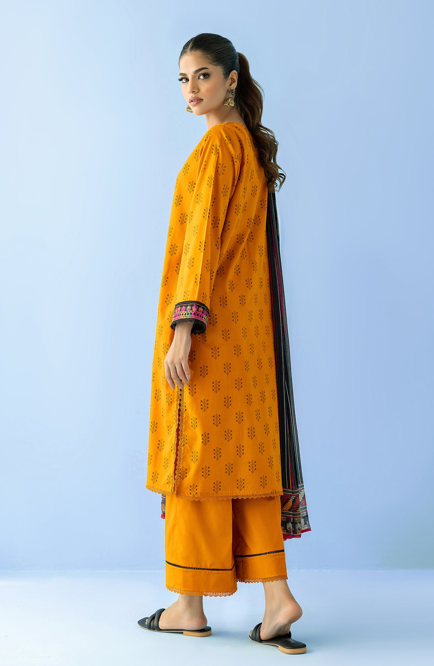 Unstitched 3 Piece Embroidered Lawn Shirt , Cambric Pant and Chiffon Dupatta