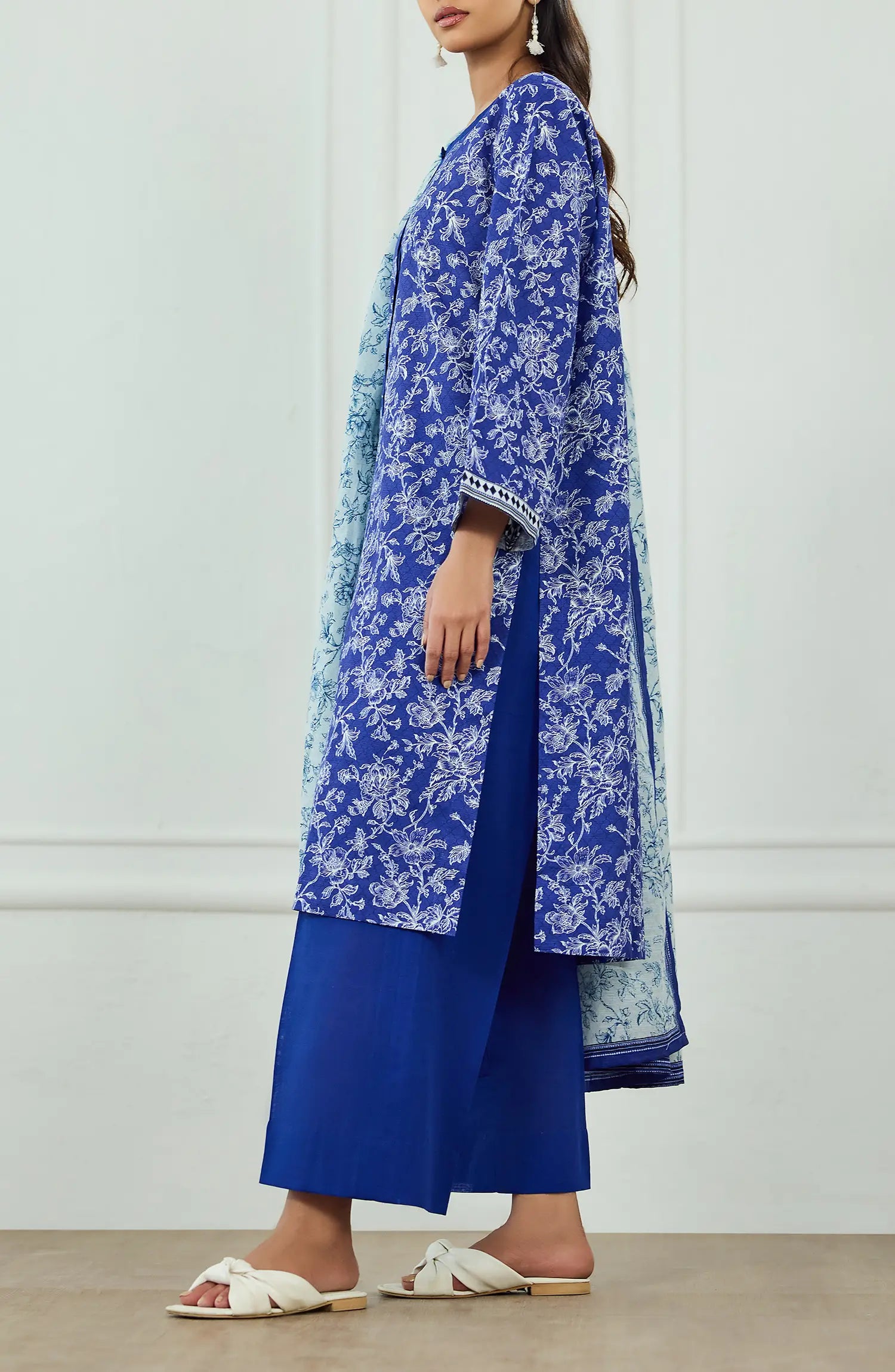 Unstitched | 3 Piece | Printed | Khaddar Shirt | OTL-25-427/U BLUE