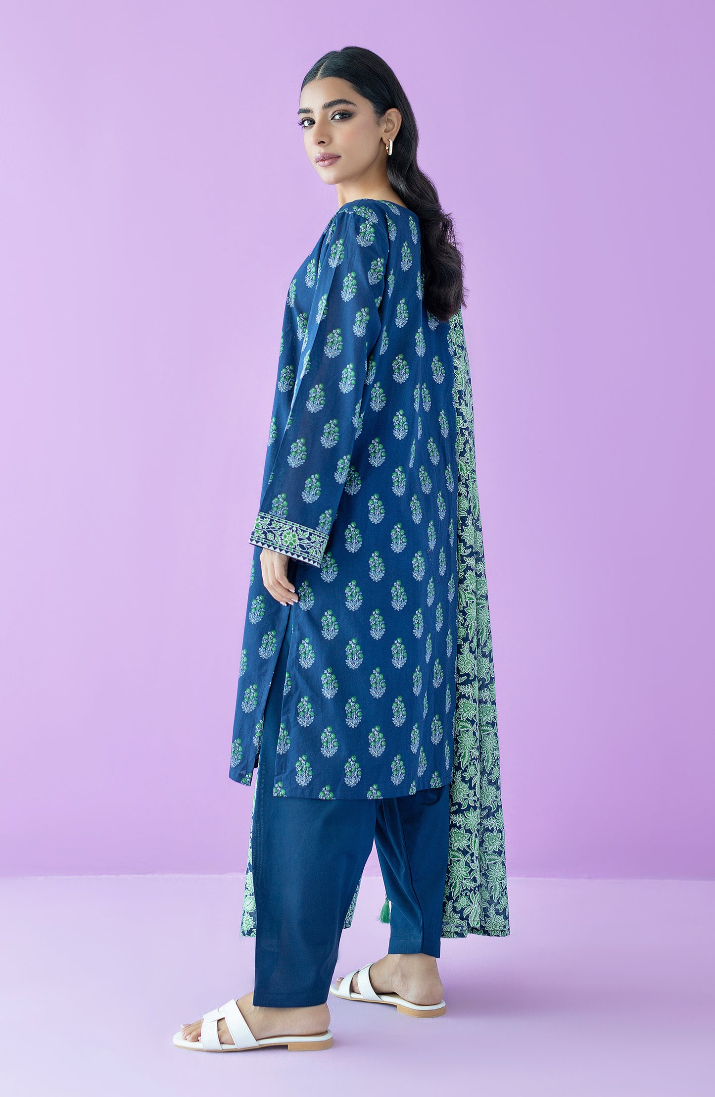 OTL-23-176/U D.BLUE LAWN  UNSTITCHED SHIRT DUPATTA PANTS