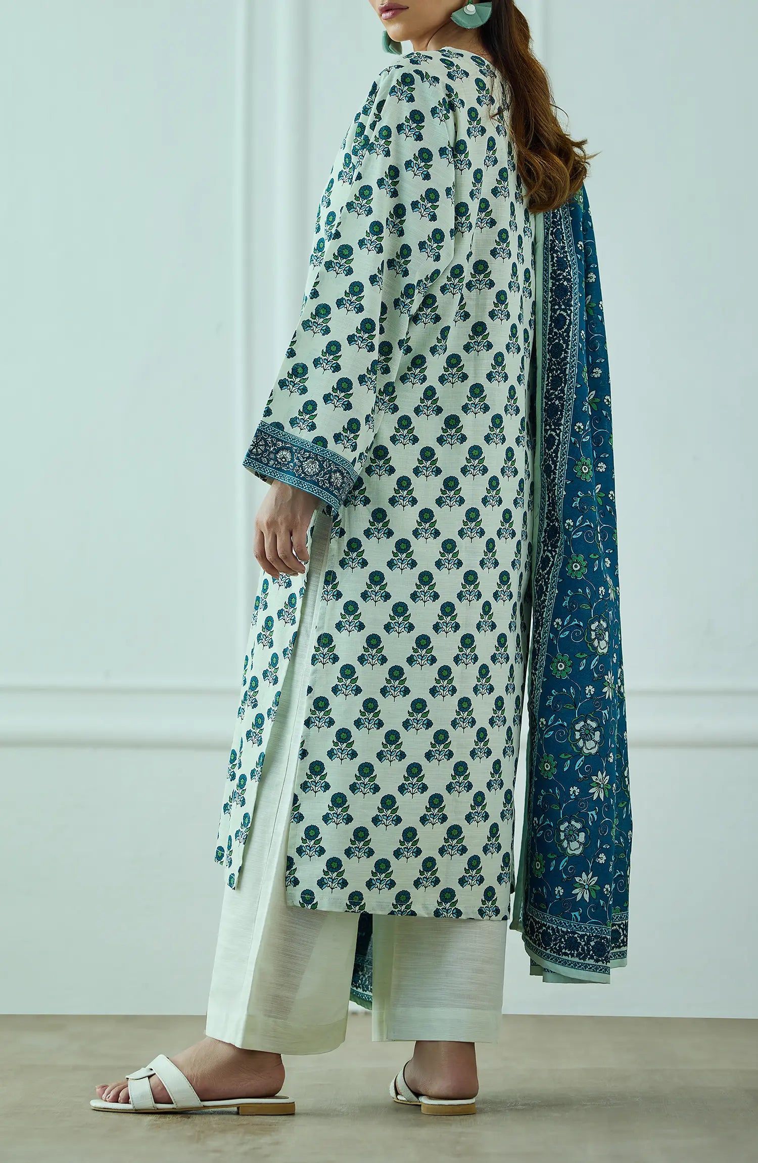 Unstitched | 3 Piece | Printed | Khaddar Shirt | OTL-25-451/U BEIGE