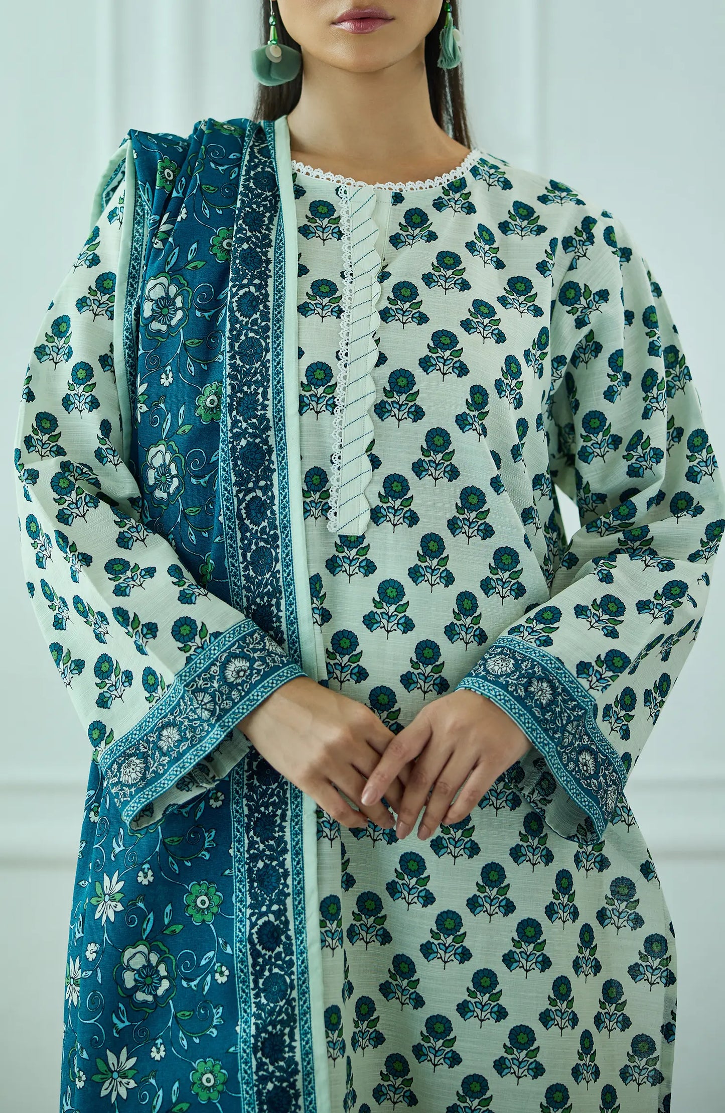 Unstitched | 3 Piece | Printed | Khaddar Shirt | OTL-25-451/U BEIGE