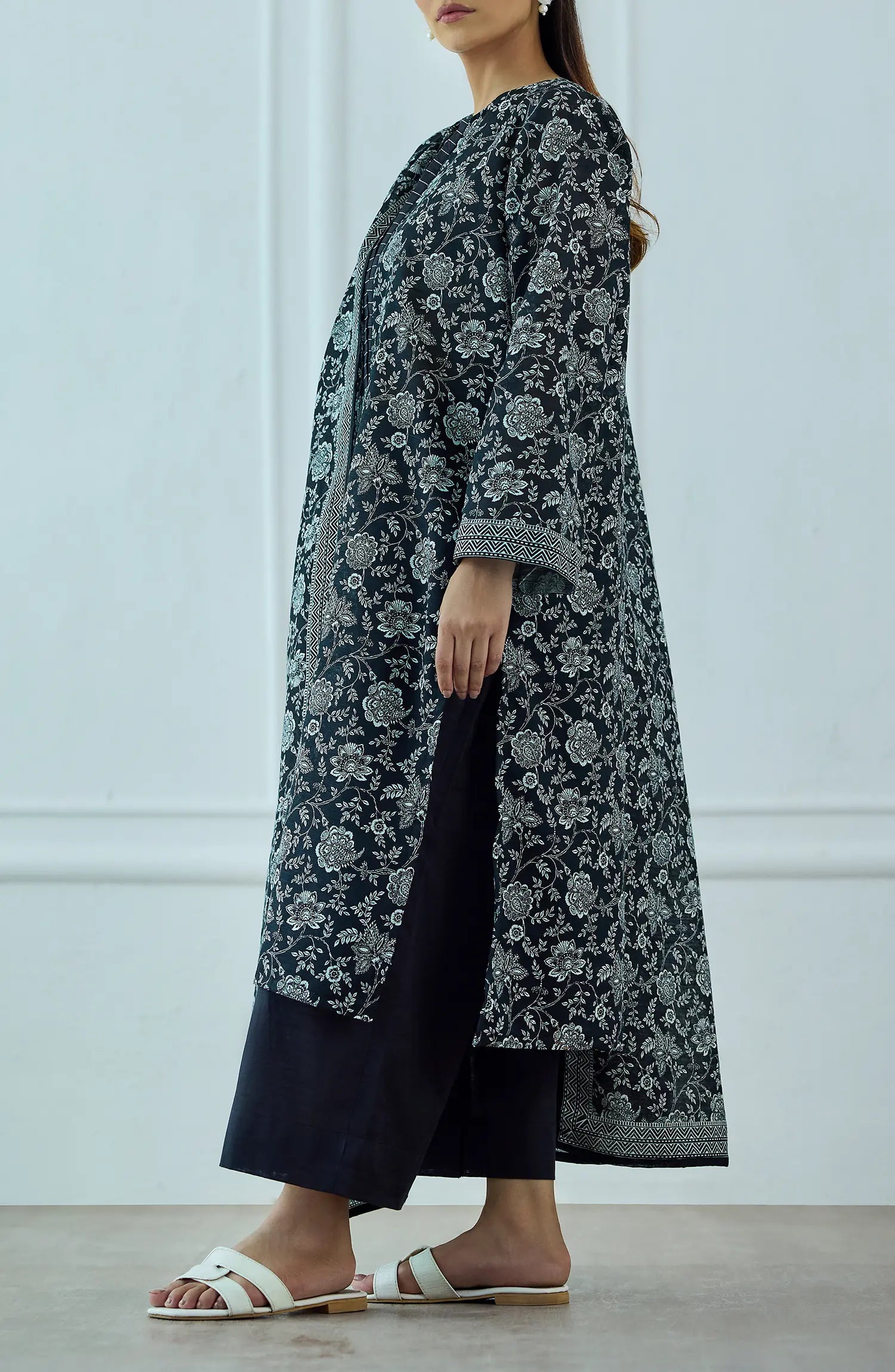 Unstitched | 3 Piece | Printed | Khaddar Shirt | OTL-25-428/U BLACK