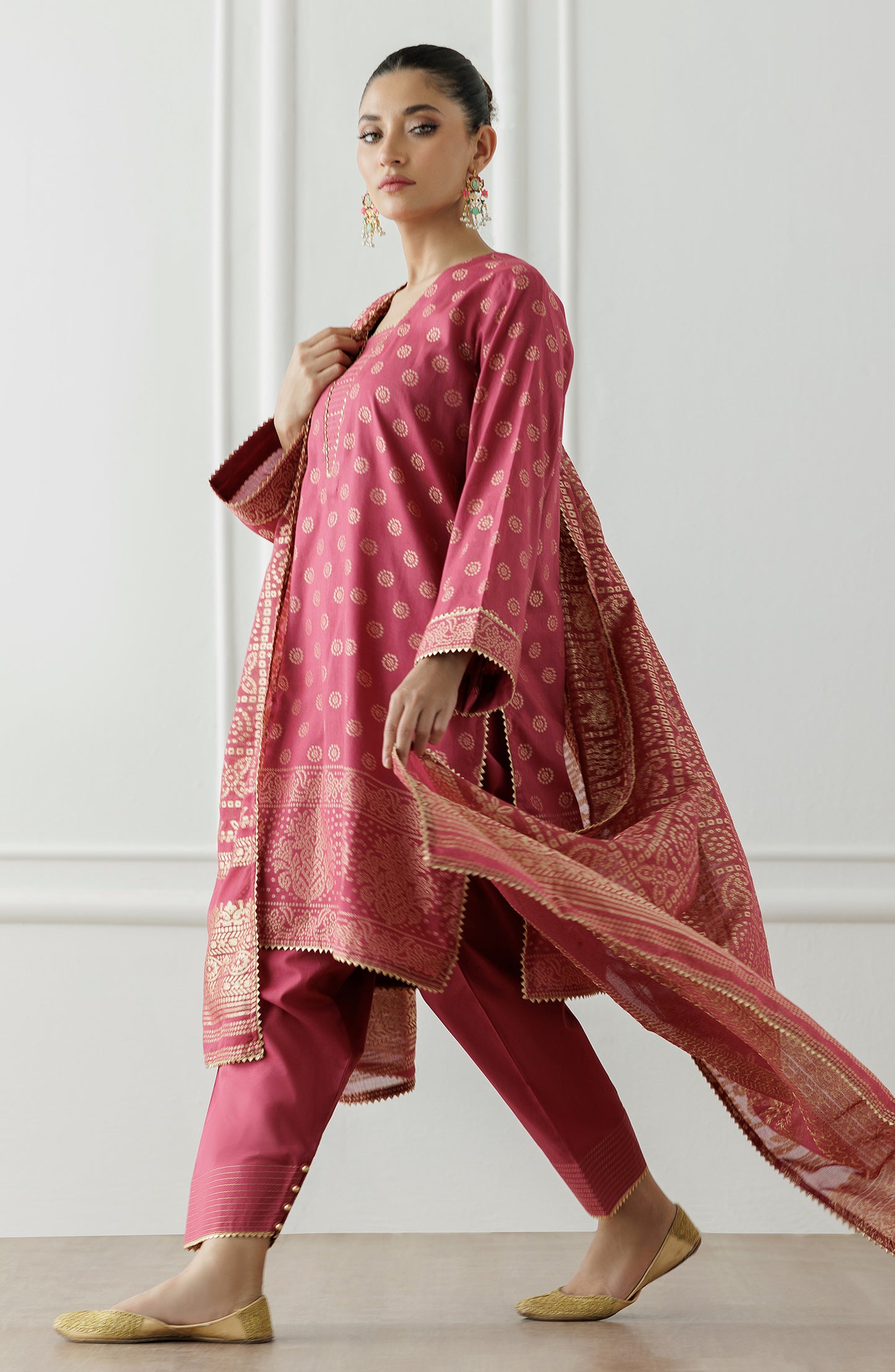 Unstitched | 3 Piece | CLASSIC LAWN JACQUARD COLLECTION | OTL-25-011