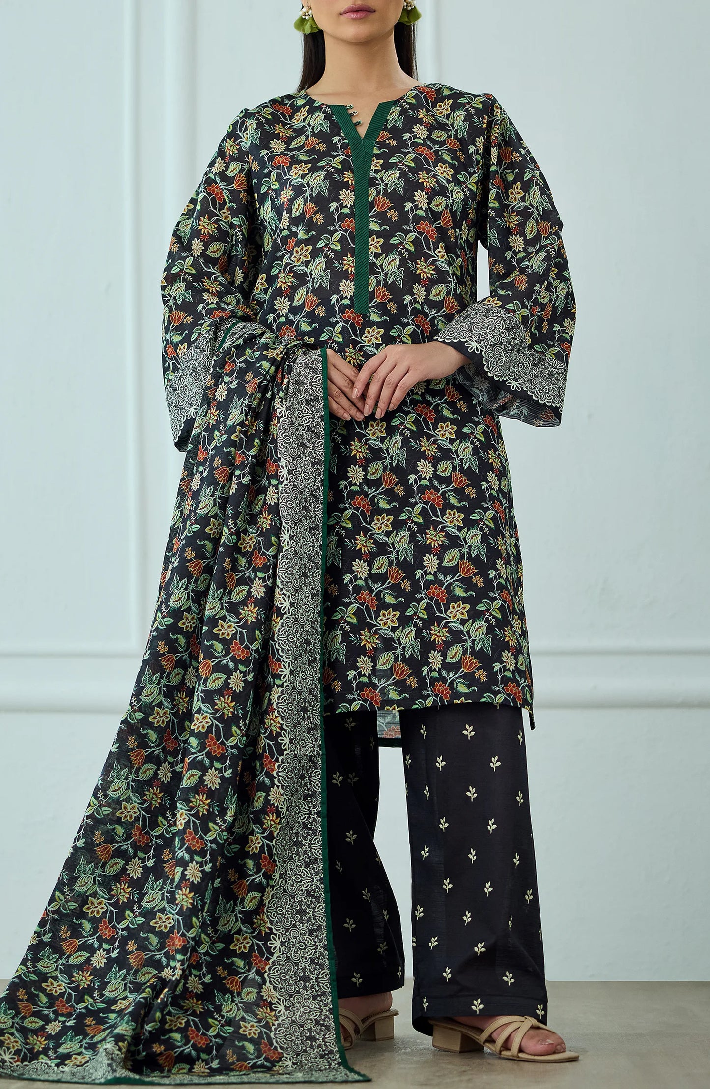 Unstitched | 3 Piece | Printed | Texture Lawn Shirt | OTL-25-463/U BLACK