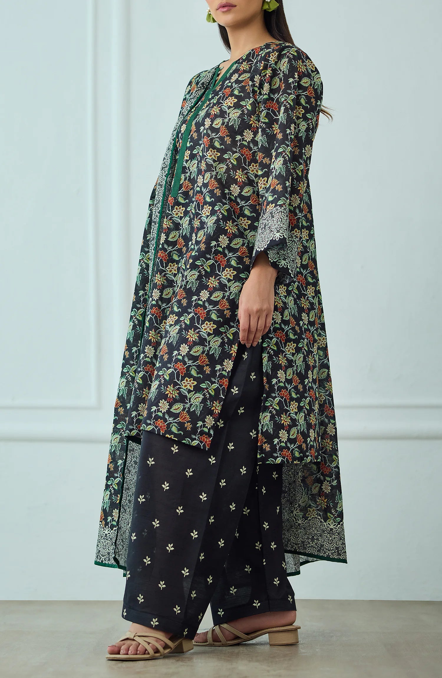 Unstitched | 3 Piece | Printed | Texture Lawn Shirt | OTL-25-463/U BLACK