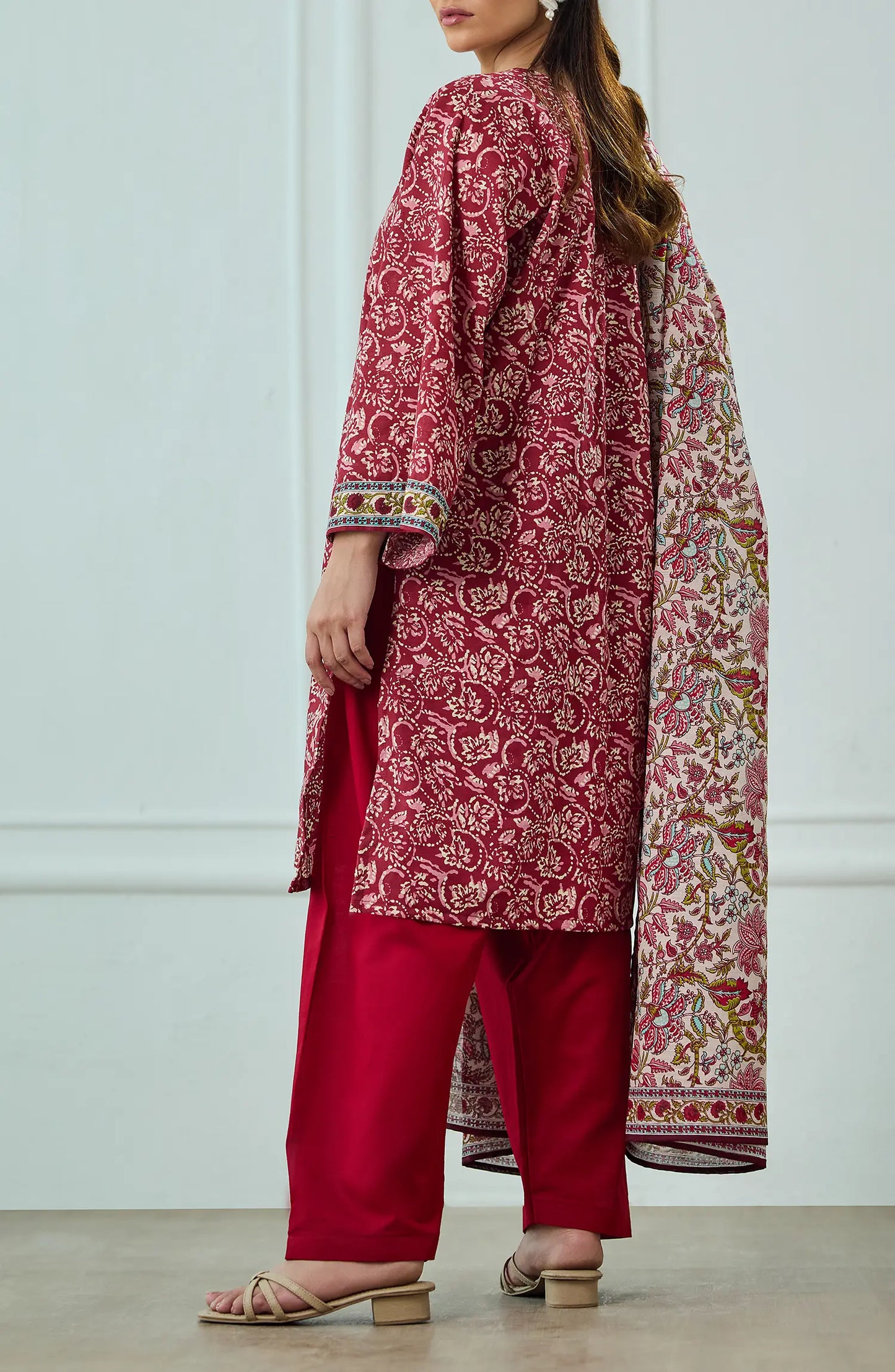 Unstitched | 3 Piece | Printed | Khaddar Shirt | OTL-25-457/U MAROON
