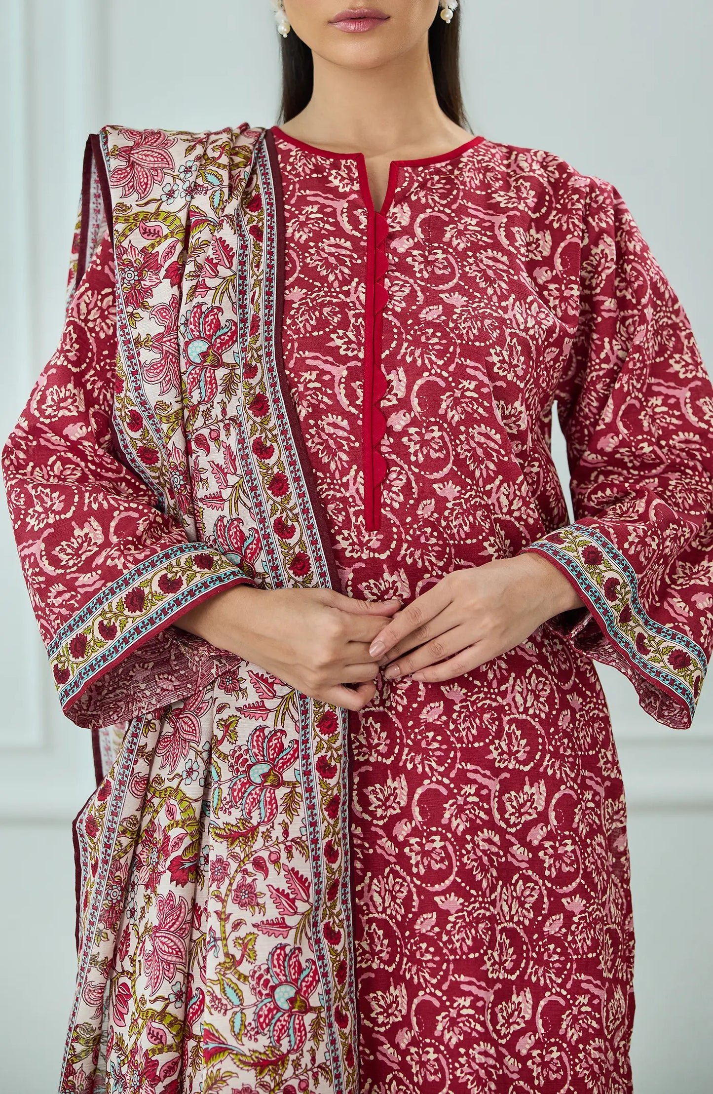Unstitched | 3 Piece | Printed | Khaddar Shirt | OTL-25-457/U MAROON