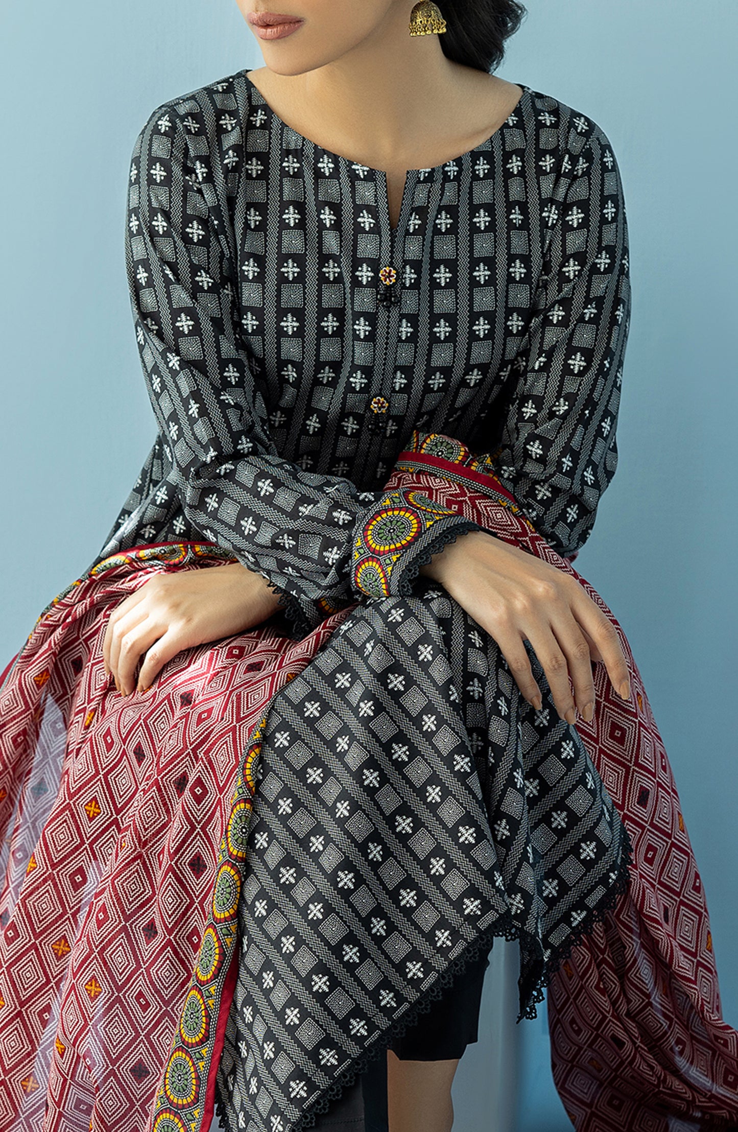 OTL-24-085/U BLACK LAWN Women UNSTITCHED SHIRT DUPATTA PANTS
