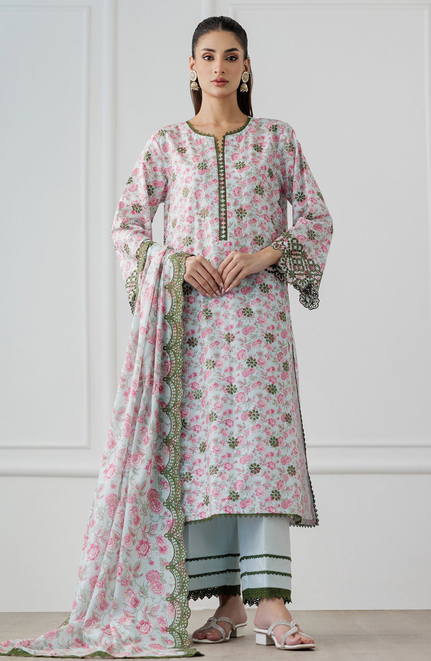 UNSTITCHED | 3 Piece |  | Chikankari | WRFC25S-3008