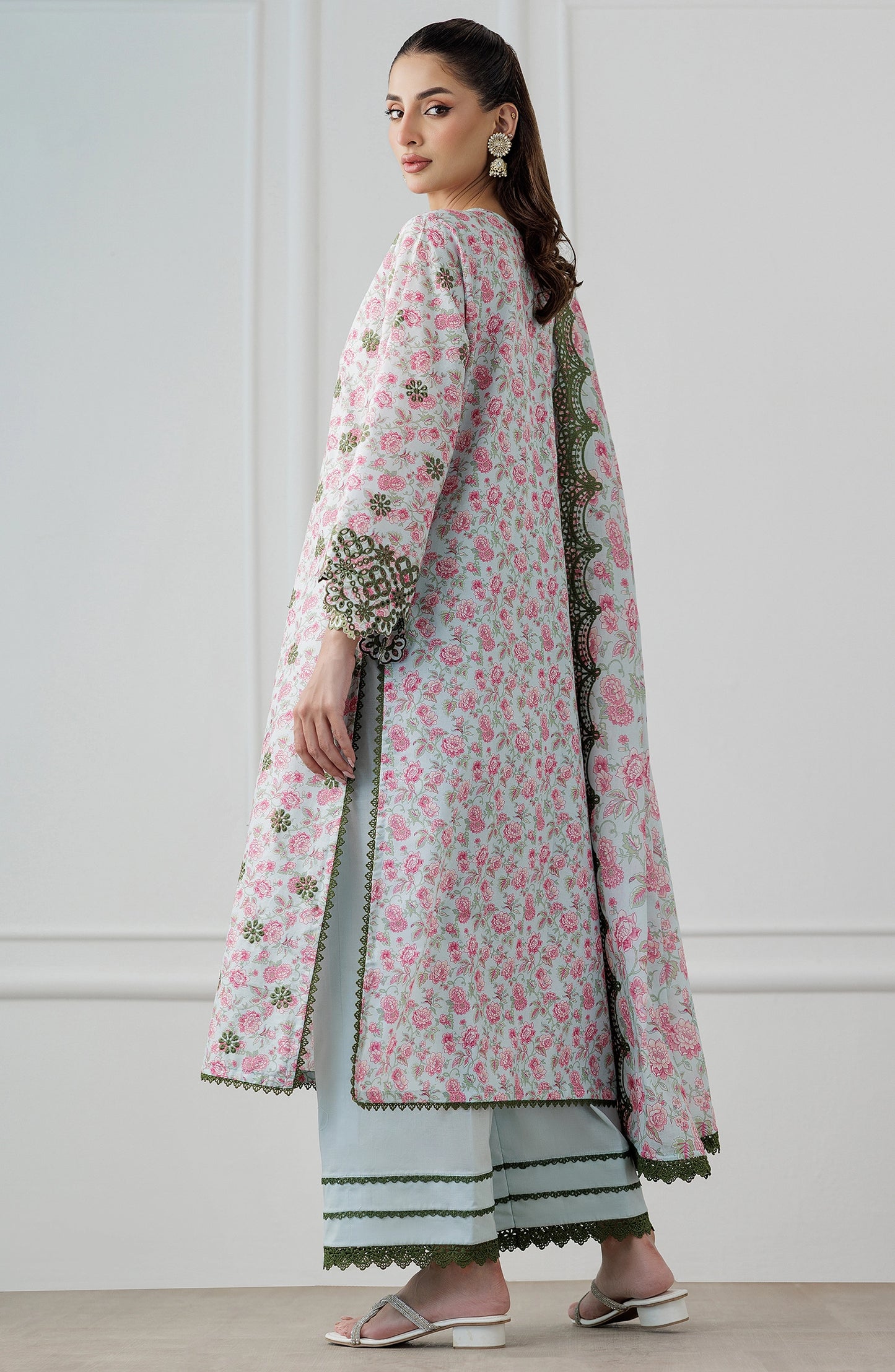 UNSTITCHED | 3 Piece |  | Chikankari | WRFC25S-3008