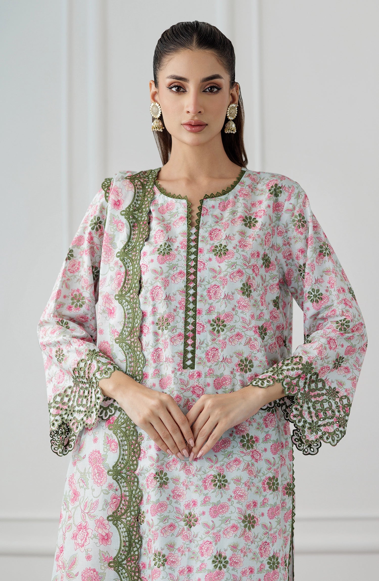 UNSTITCHED | 3 Piece |  | Chikankari | WRFC25S-3008