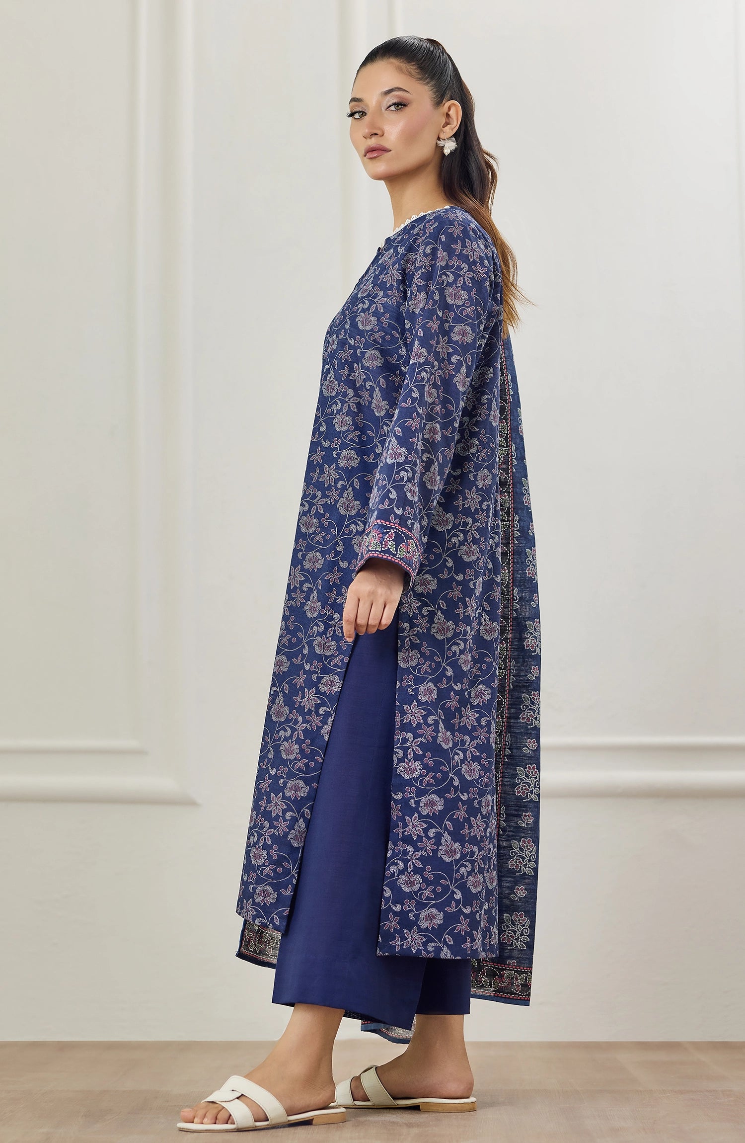 Unstitched | 3 Piece | Printed Khaddar | OTL-25-434