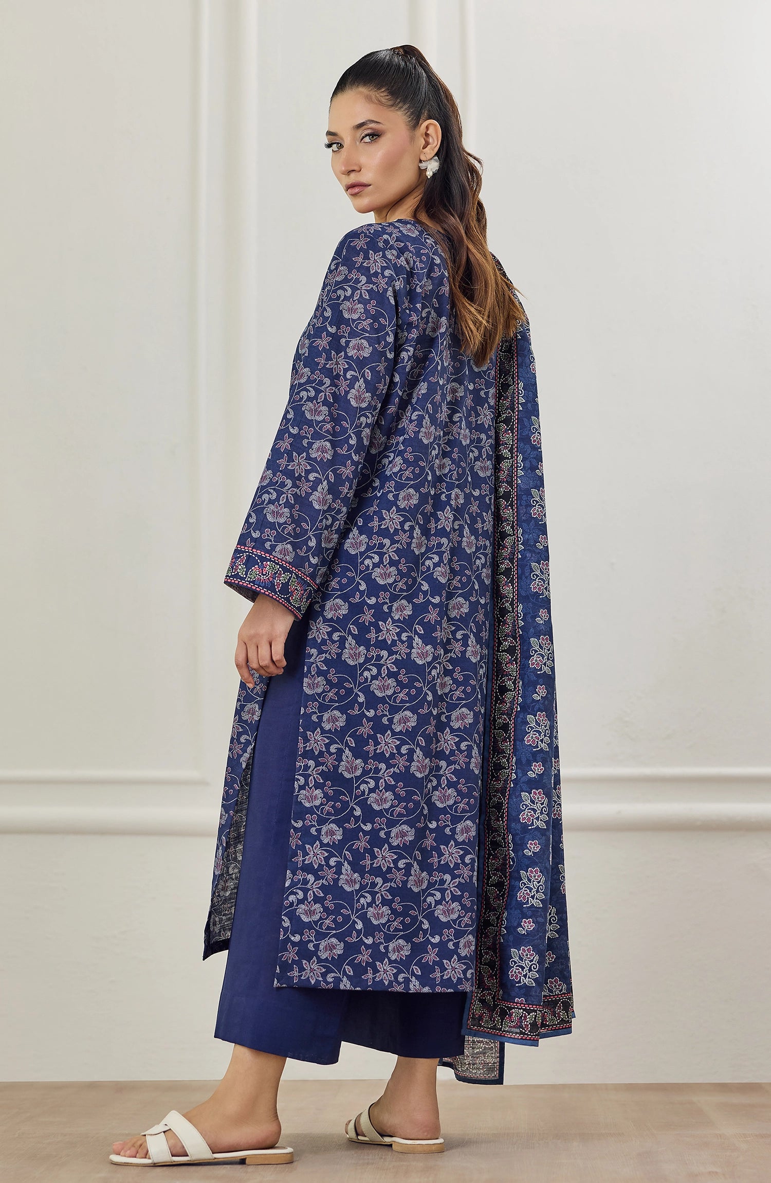 Unstitched | 3 Piece | Printed Khaddar | OTL-25-434