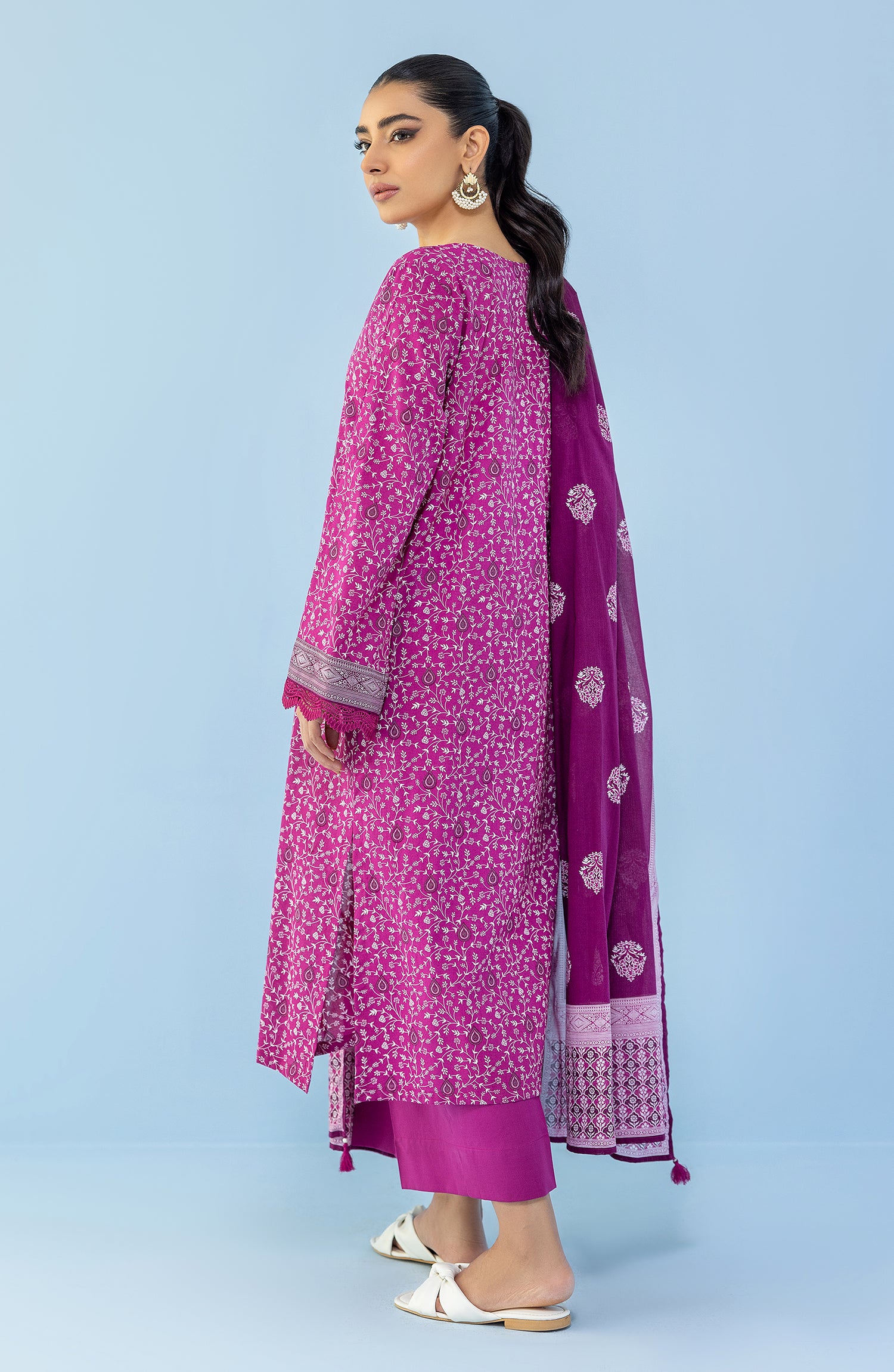 Stitched 3 Piece Printed Lawn Shirt , Cambric Pant and Lawn Dupatta (OTL-24-026/S PINK)