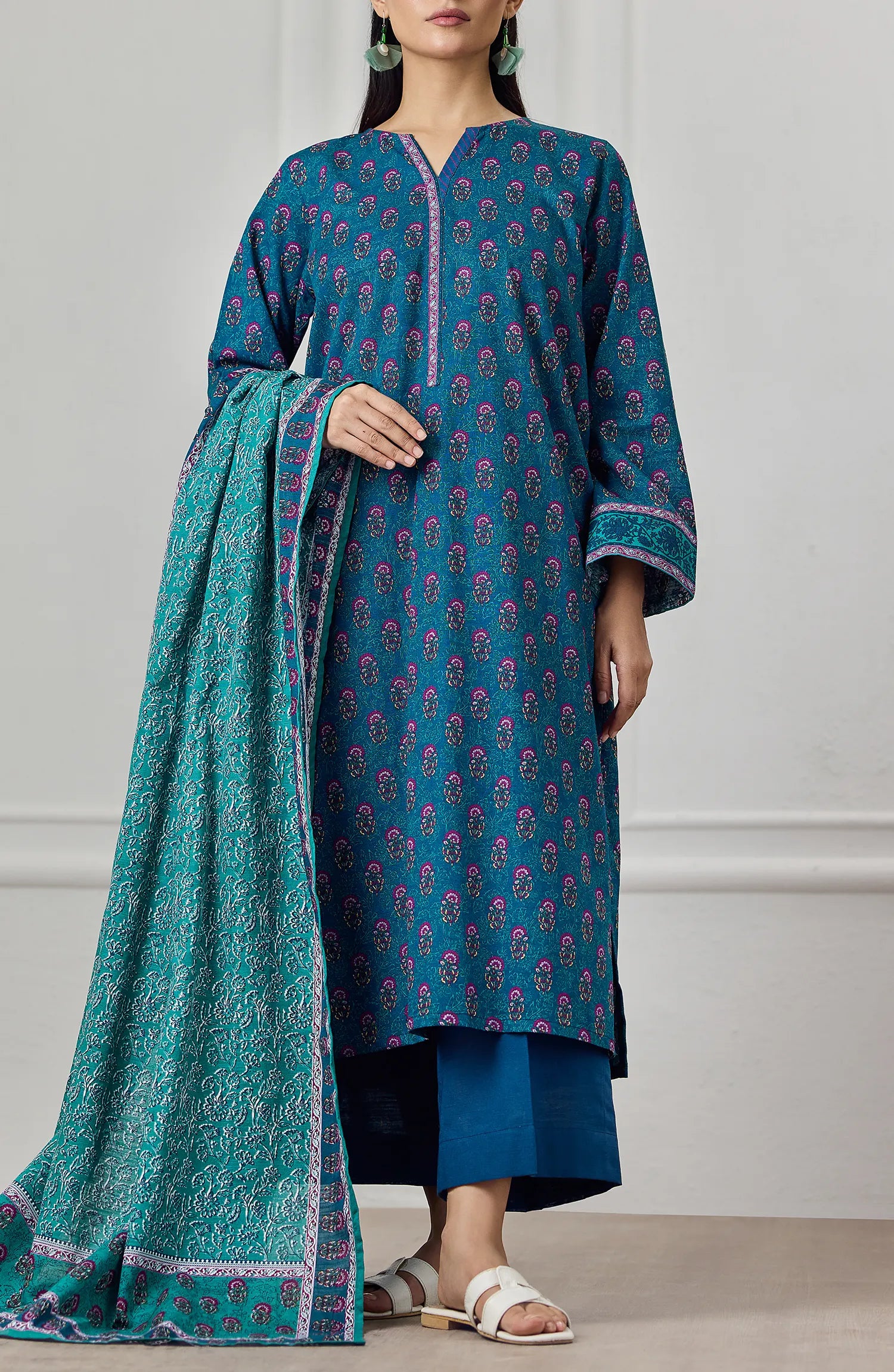 Unstitched | 3 Piece | Printed Khaddar | OTL-25-448