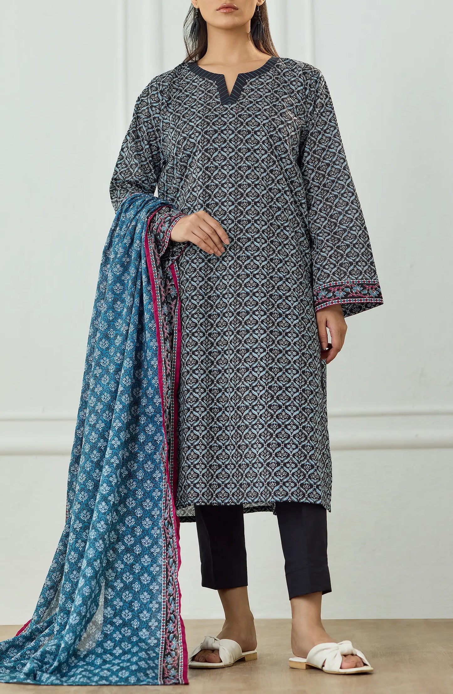 Unstitched | 3 Piece | Printed | Lawn Shirt | OTL-25-498/U BLACK