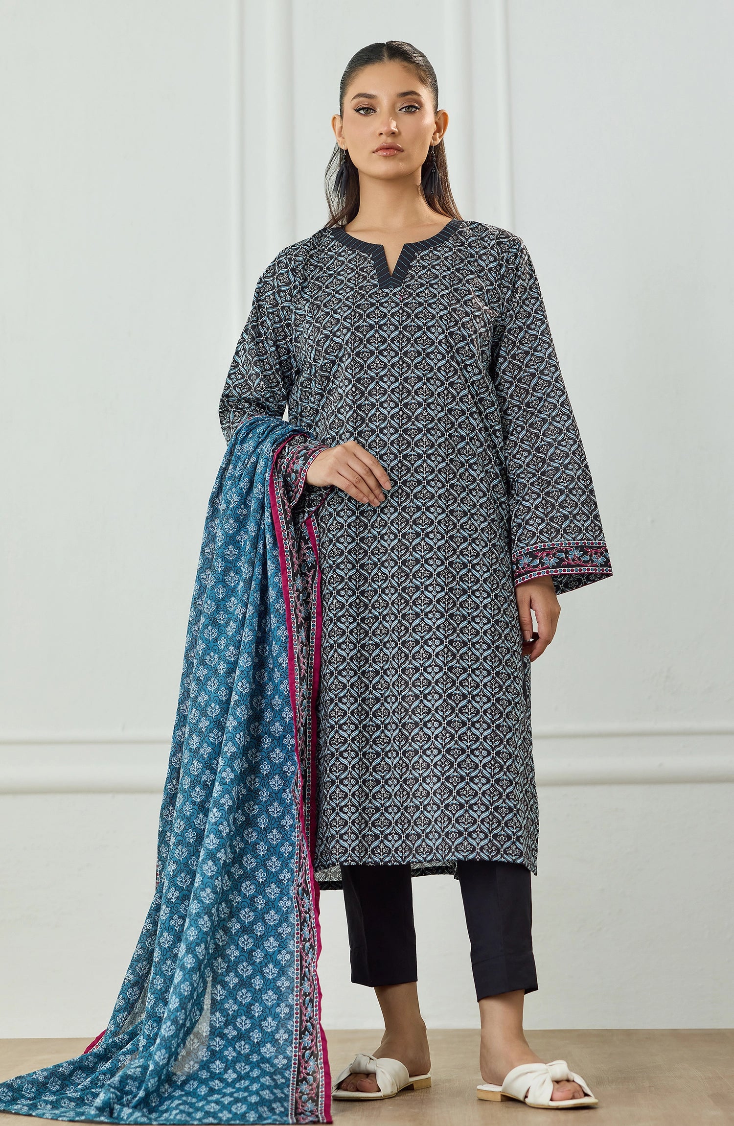 Unstitched | 3 Piece | Printed | Lawn Shirt | OTL-25-498/U BLACK