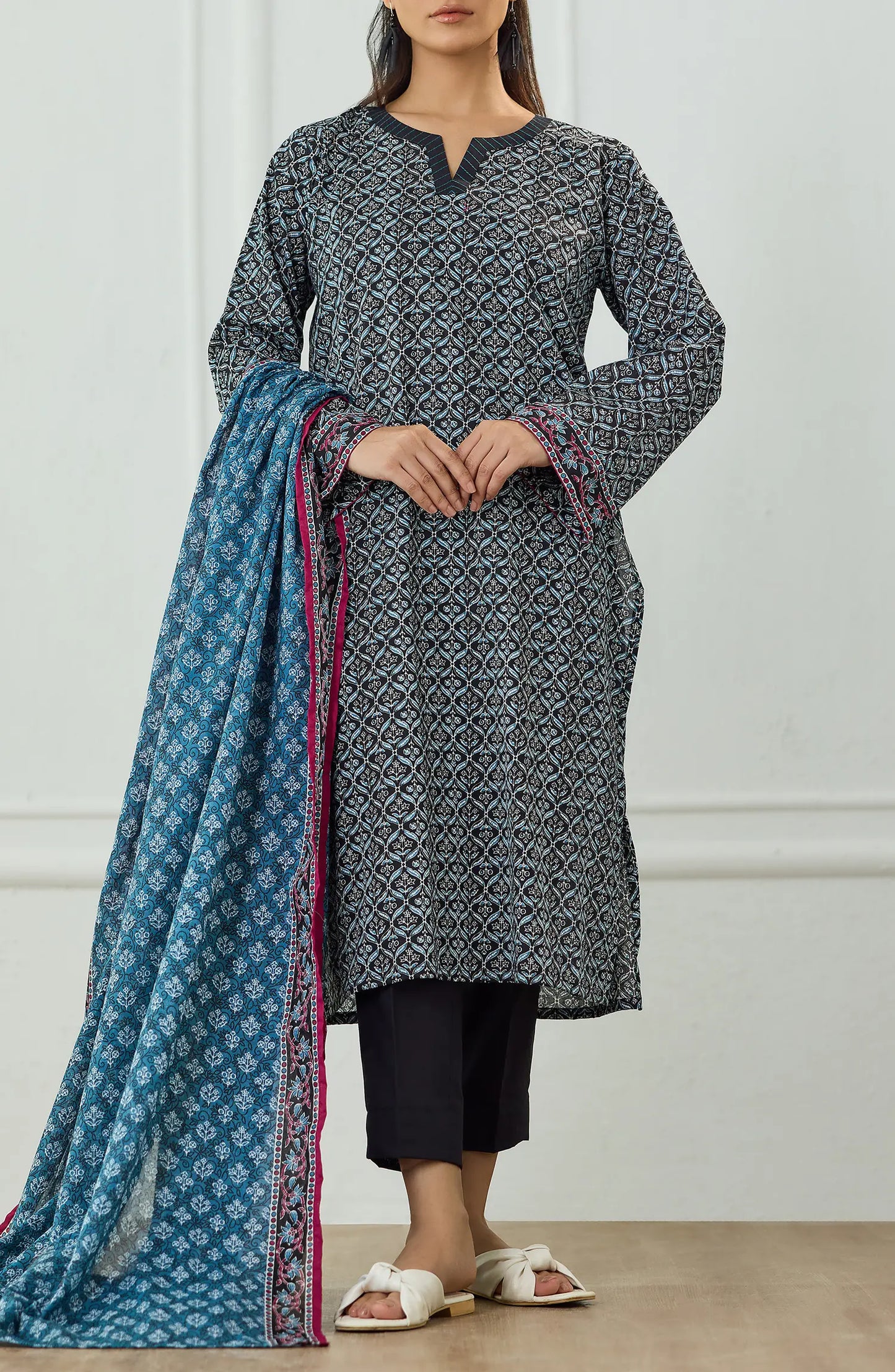 Unstitched | 3 Piece | Printed | Lawn Shirt | OTL-25-498/U BLACK
