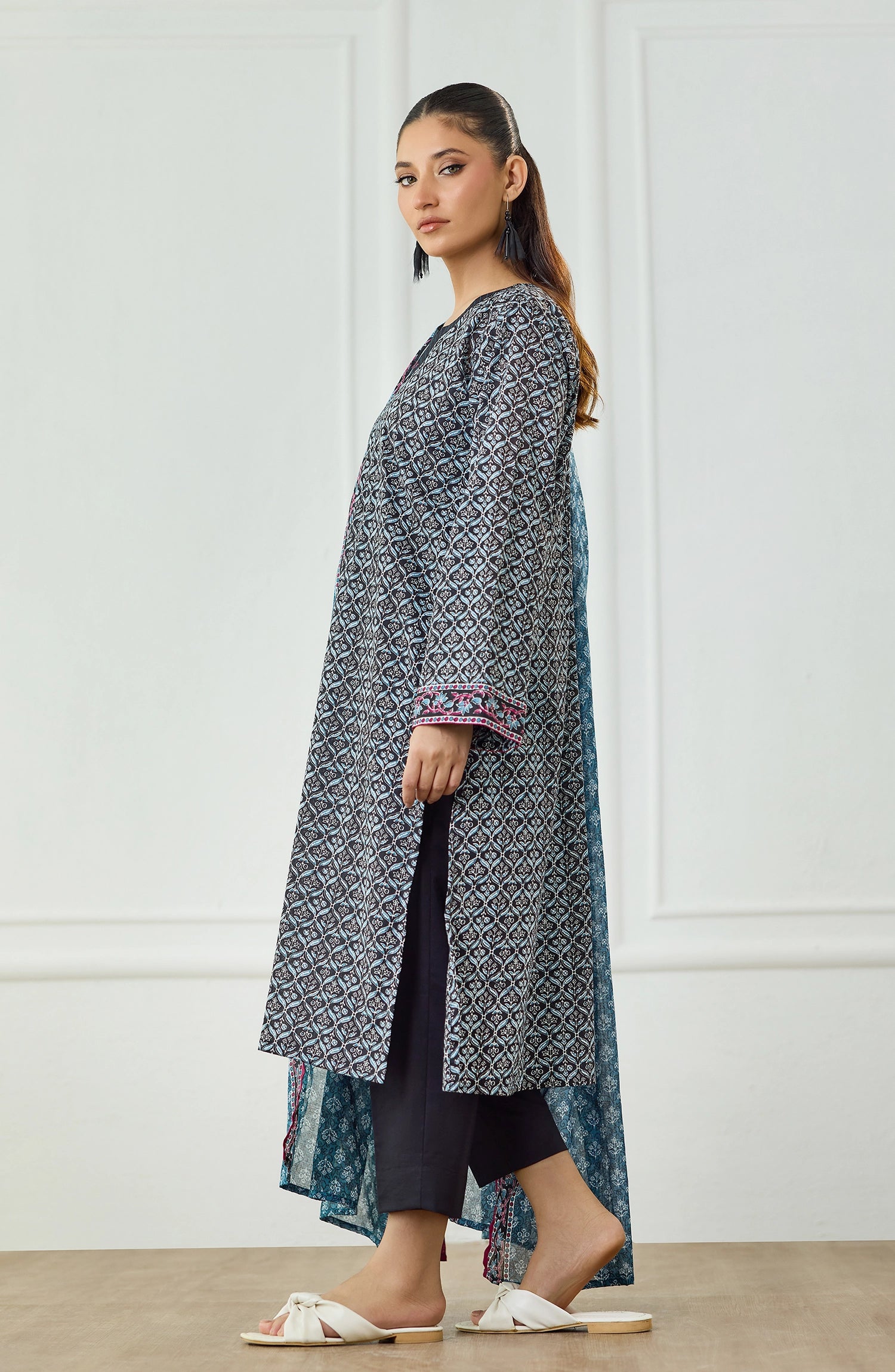 Unstitched | 3 Piece | Printed | Lawn Shirt | OTL-25-498/U BLACK