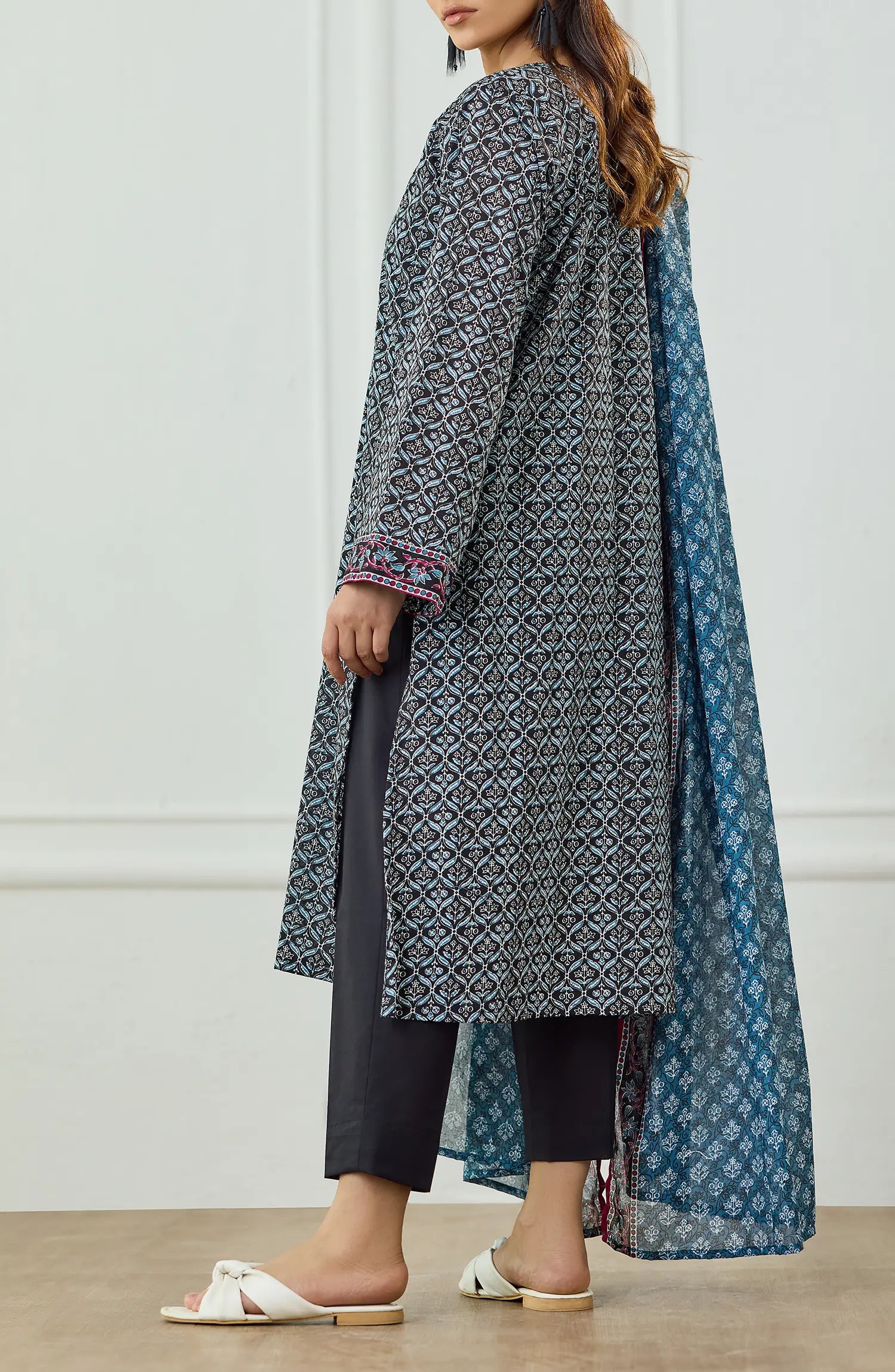 Unstitched | 3 Piece | Printed | Lawn Shirt | OTL-25-498/U BLACK