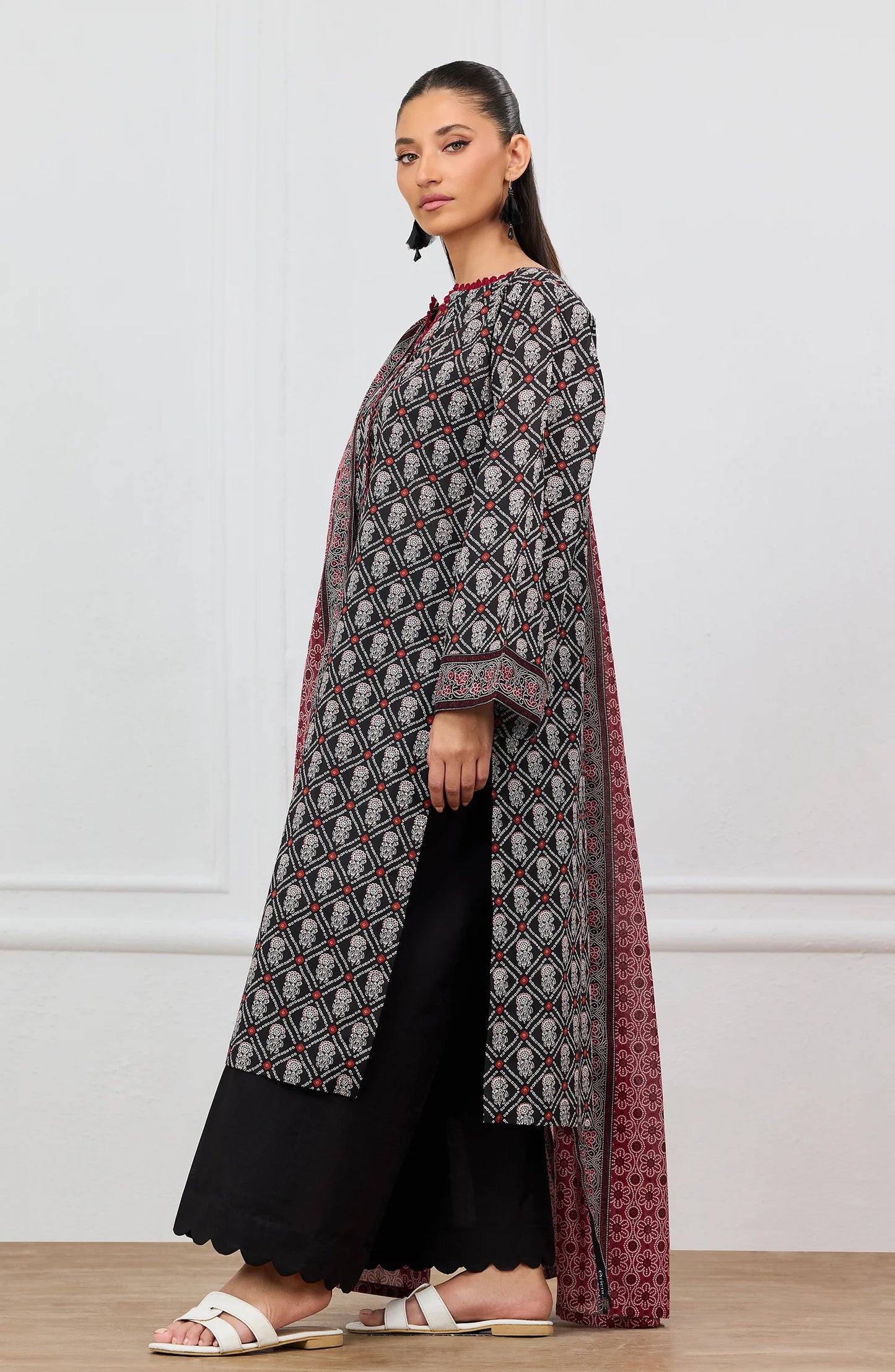 Unstitched | 3 Piece | Printed | Lawn Shirt | OTL-20046/U BLACK