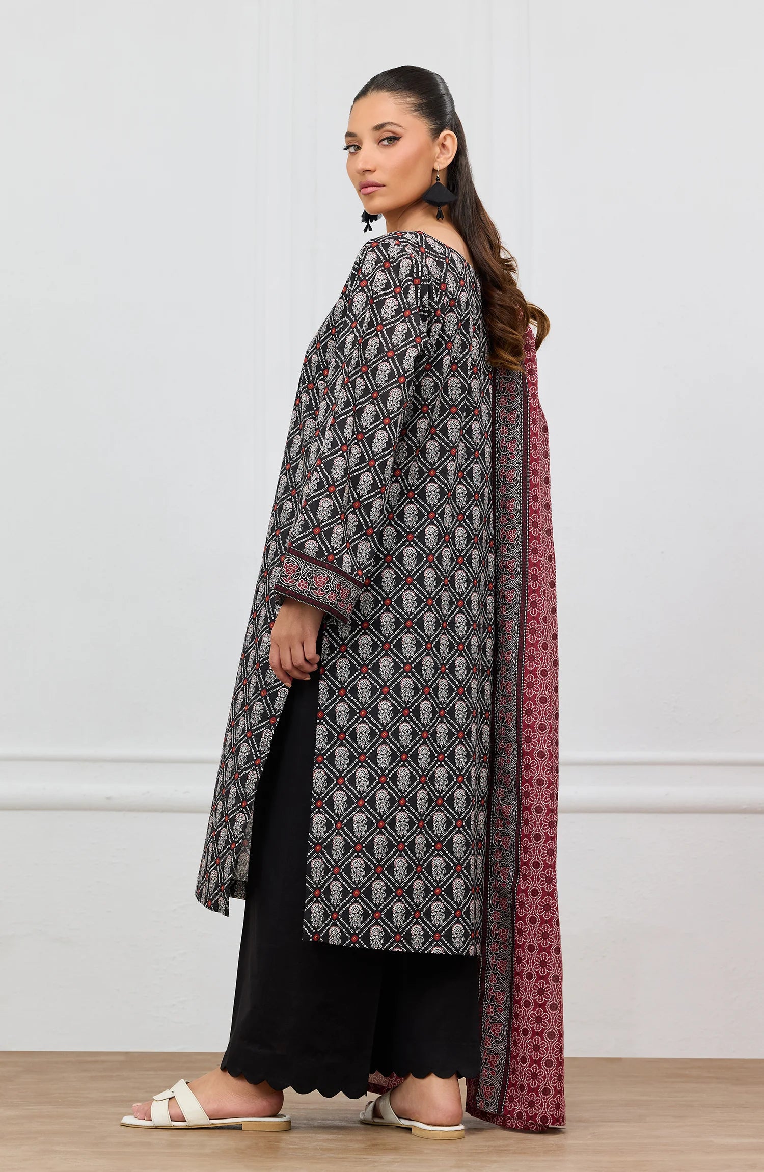 Unstitched | 3 Piece | Printed | Lawn Shirt | OTL-20046/U BLACK