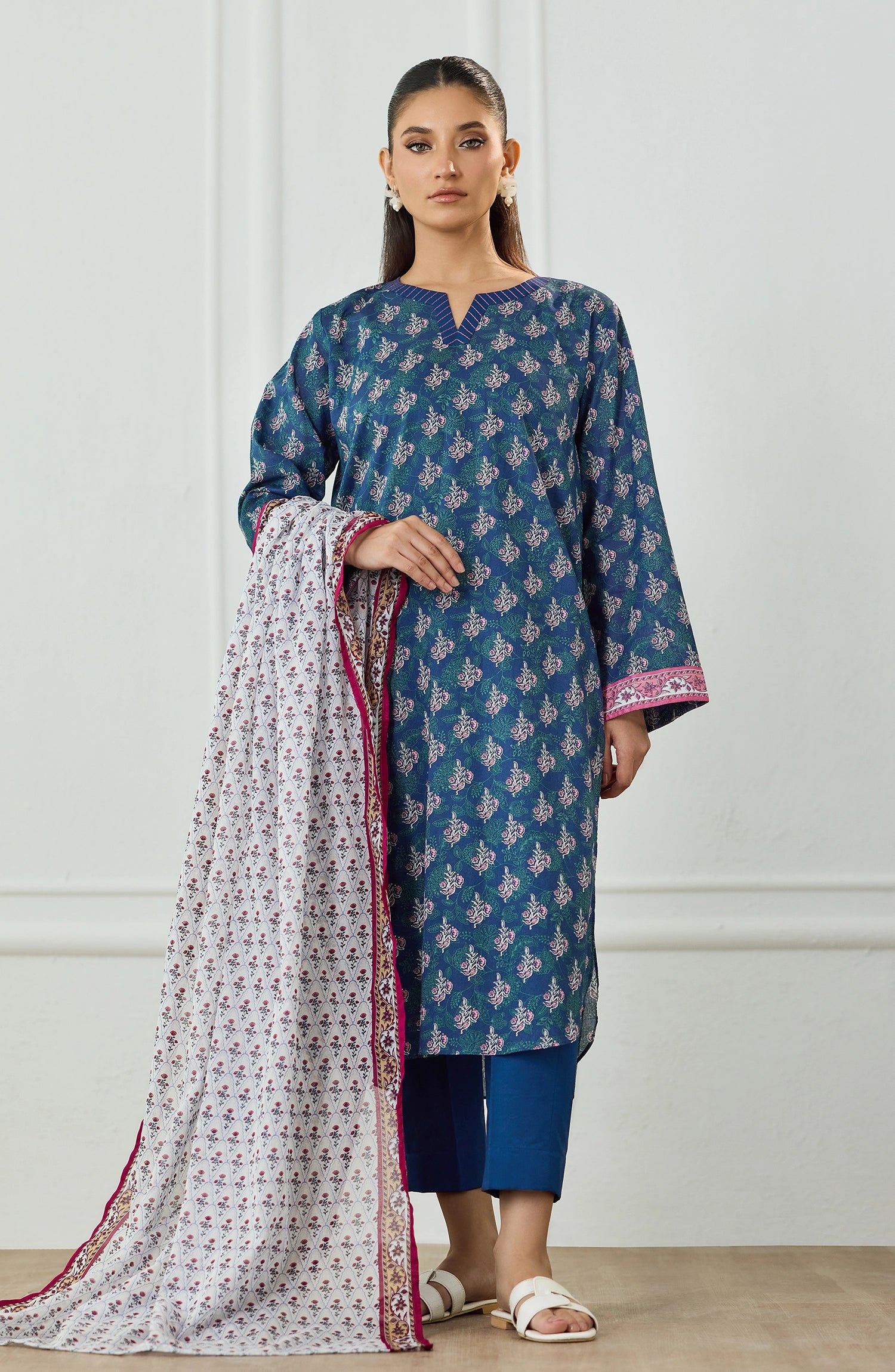 Unstitched | 3 Piece | Printed Lawn | OTL-25-500