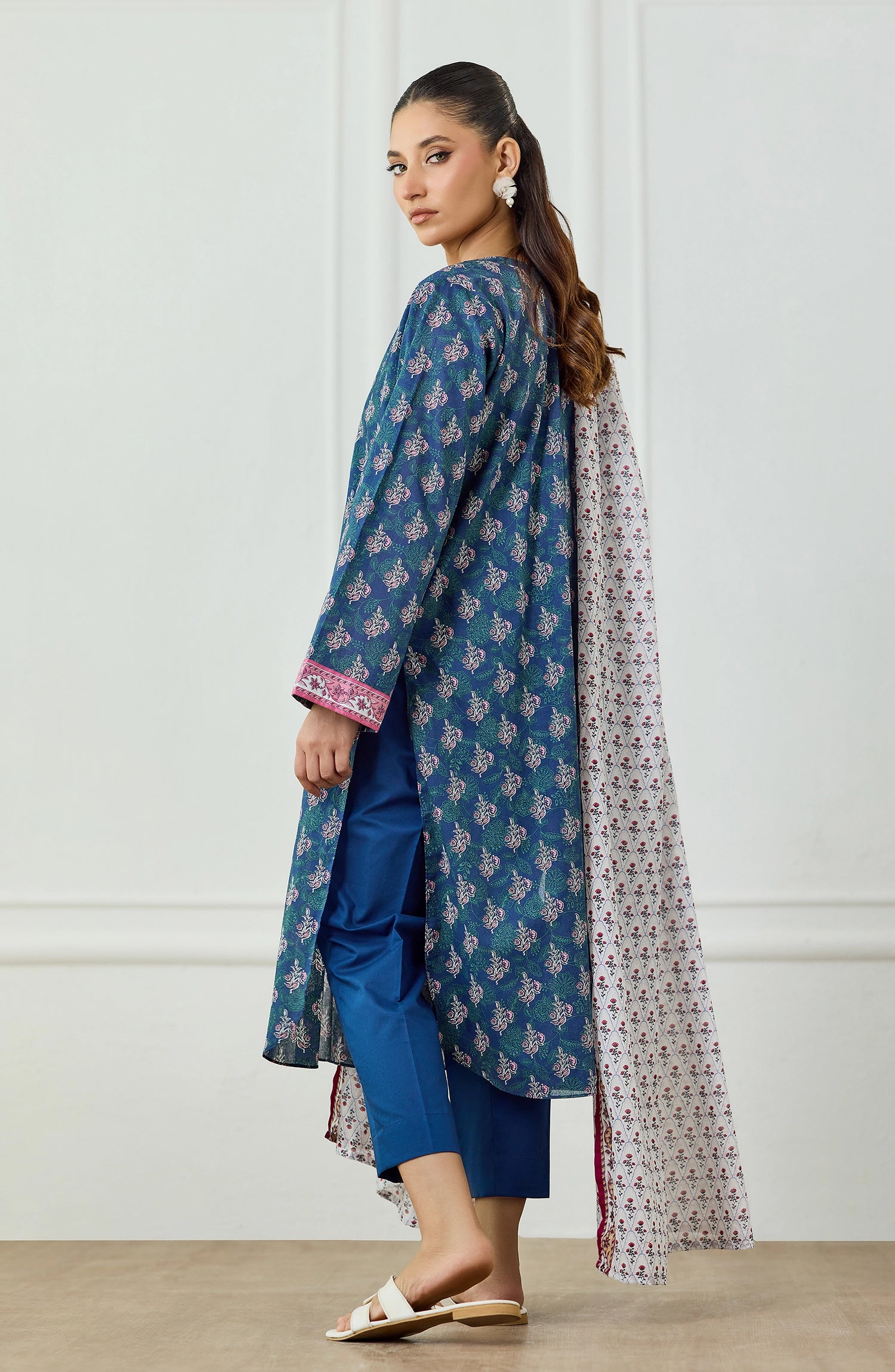 Unstitched | 3 Piece | Printed Lawn | OTL-25-500