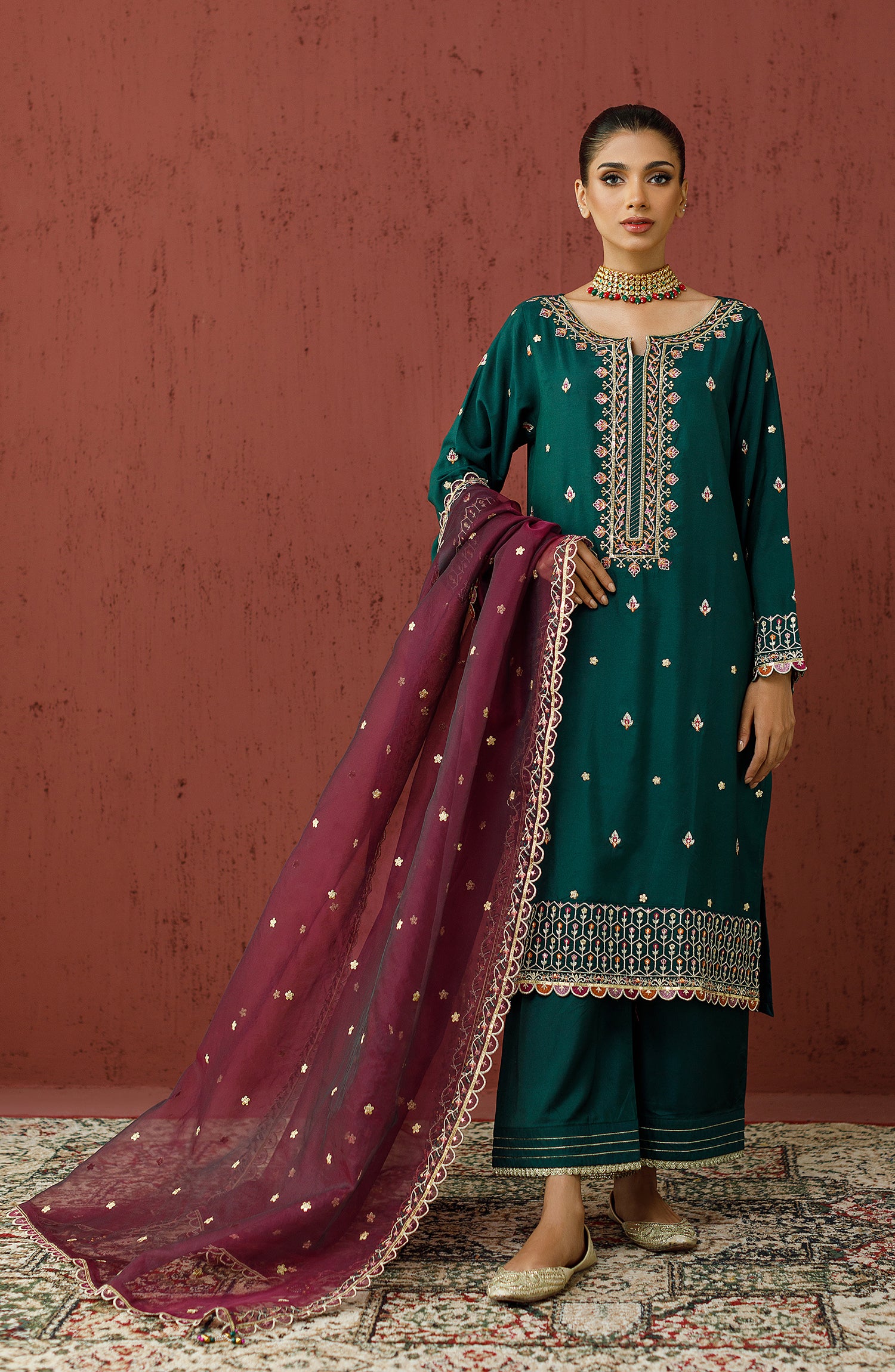 3-piece stitched suit Online Pakistan