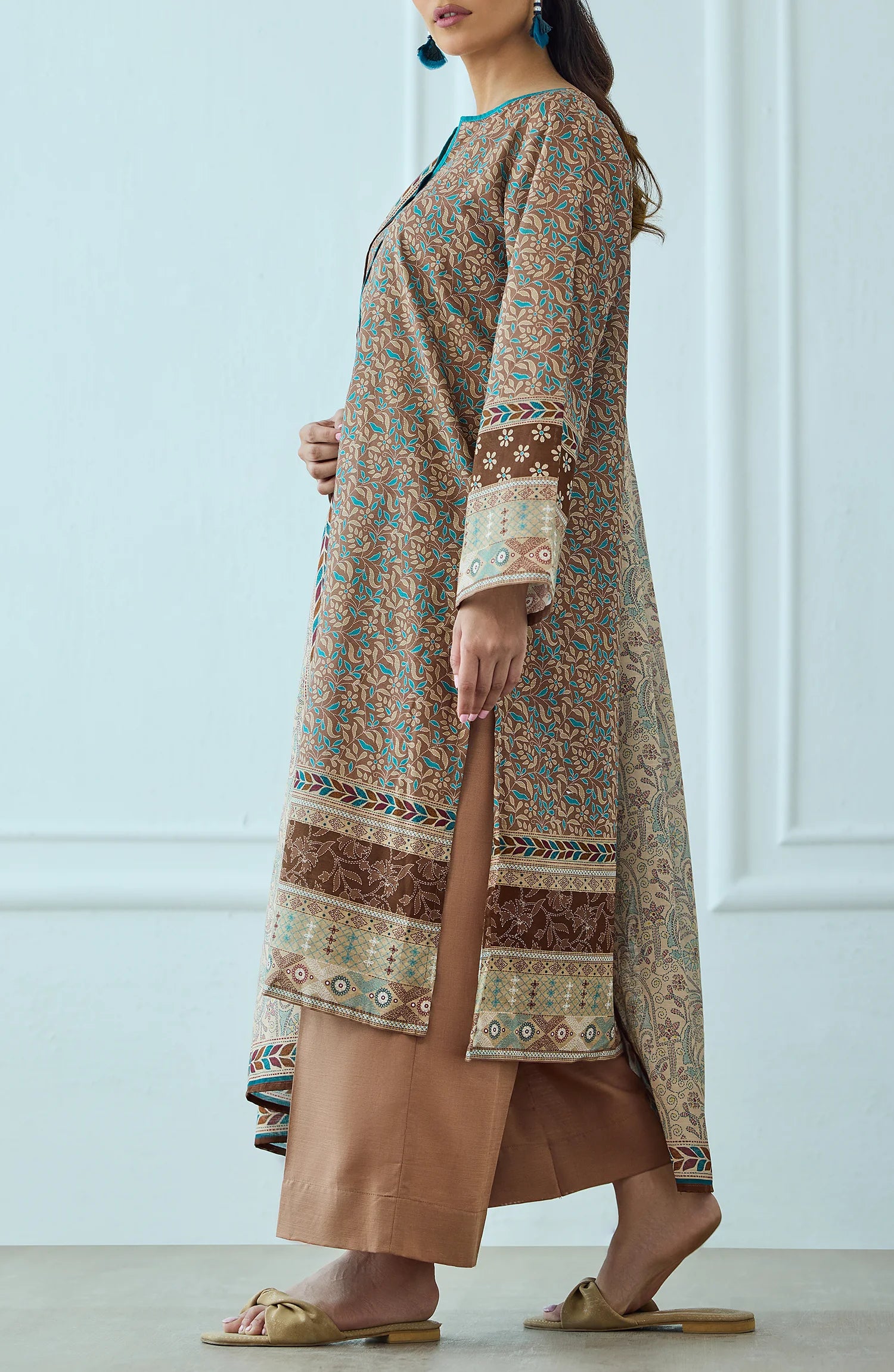 Unstitched | 3 Piece | Printed | Khaddar Shirt | OTL-25-456/U BROWN