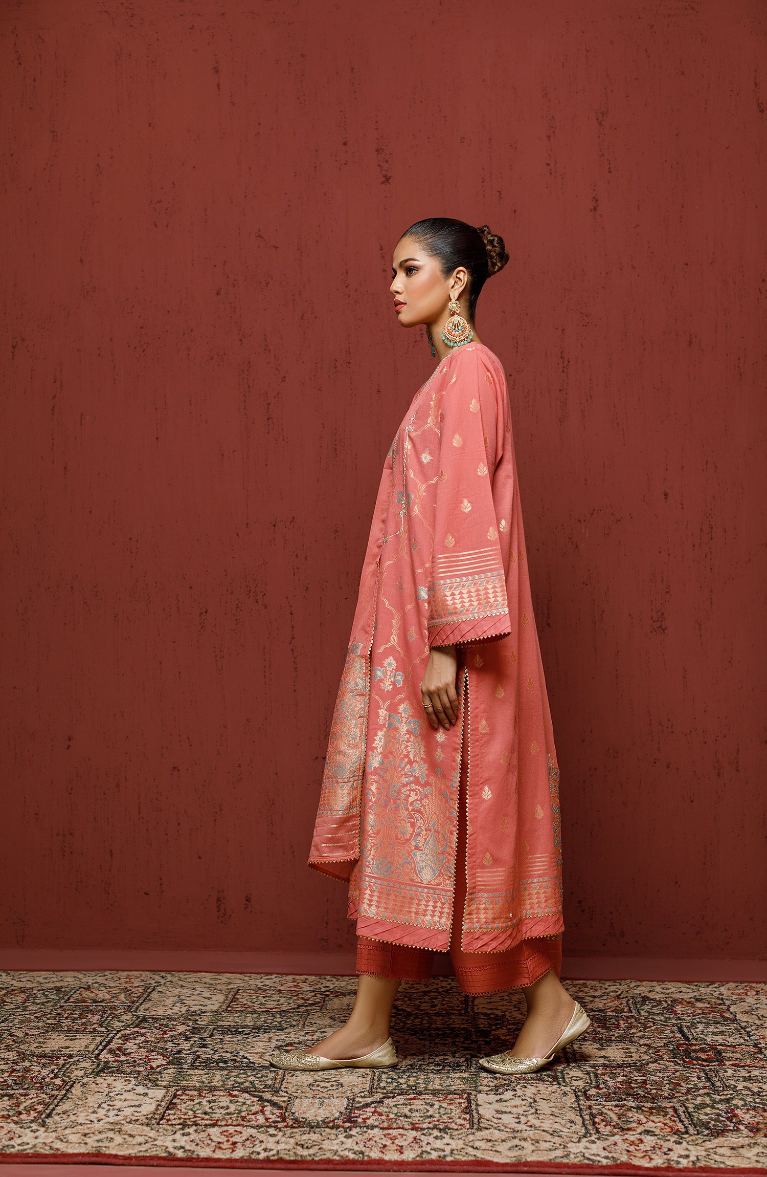 Stitched 3 Piece Embroidered Jacquard Shirt , Cambric Pant and JACQUARD Dupatta (OTLF-23-078/S PINK)