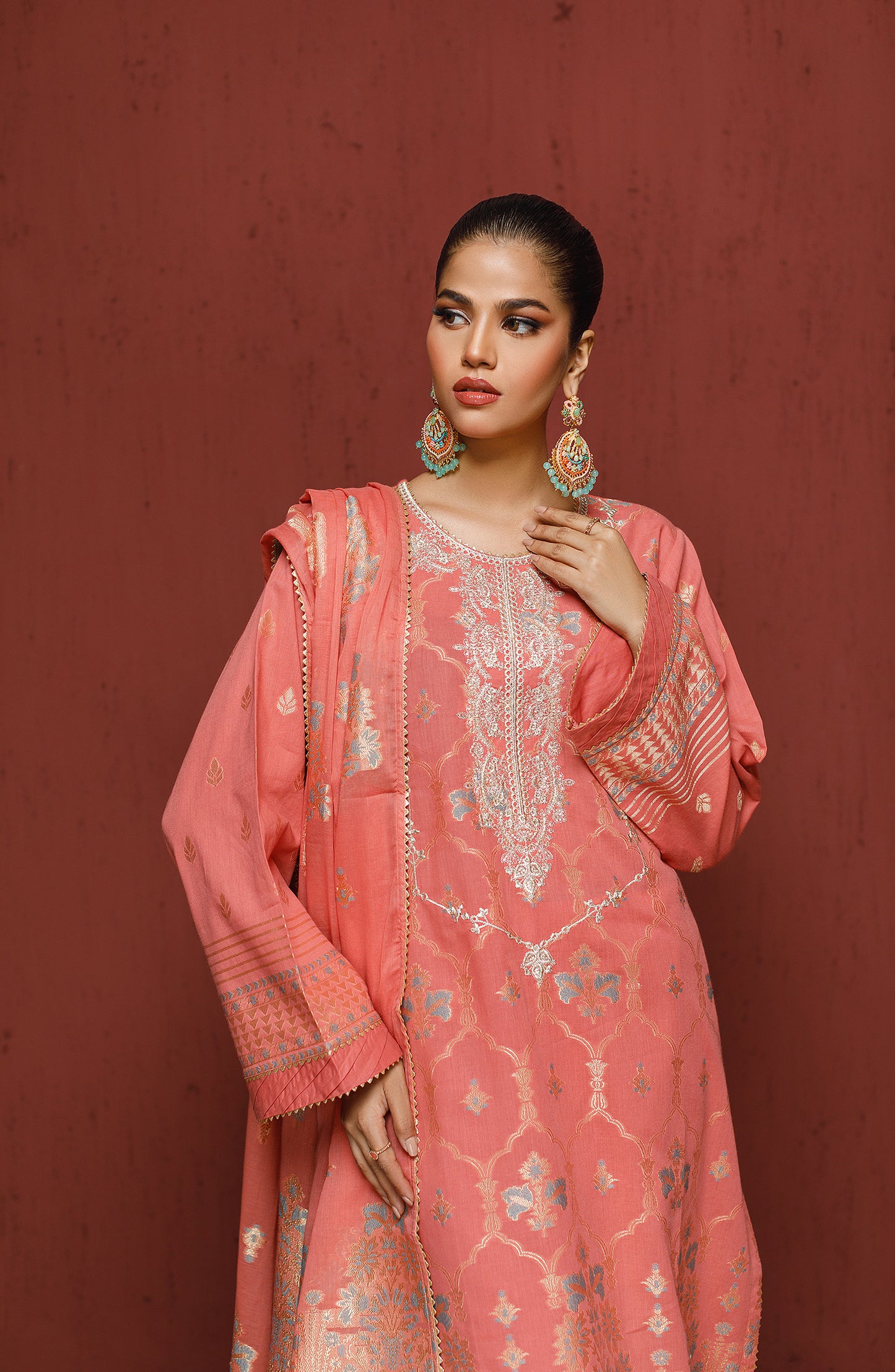 Stitched 3 Piece Embroidered Jacquard Shirt , Cambric Pant and JACQUARD Dupatta (OTLF-23-078/S PINK)
