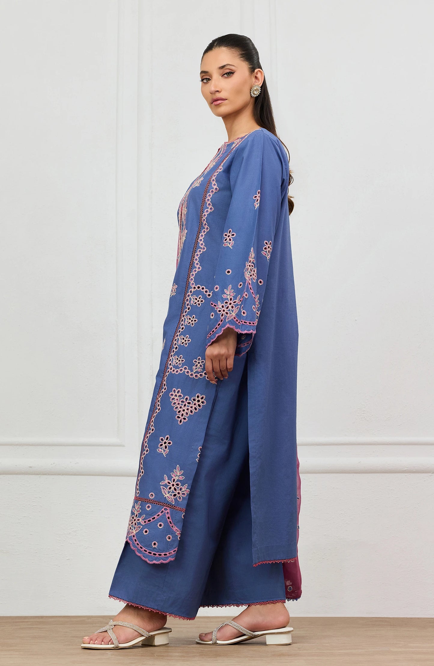 Unstitched | 3 Piece | Embroidered | CHIKANKARI Shirt | WRFC25S-3031/U BLUE