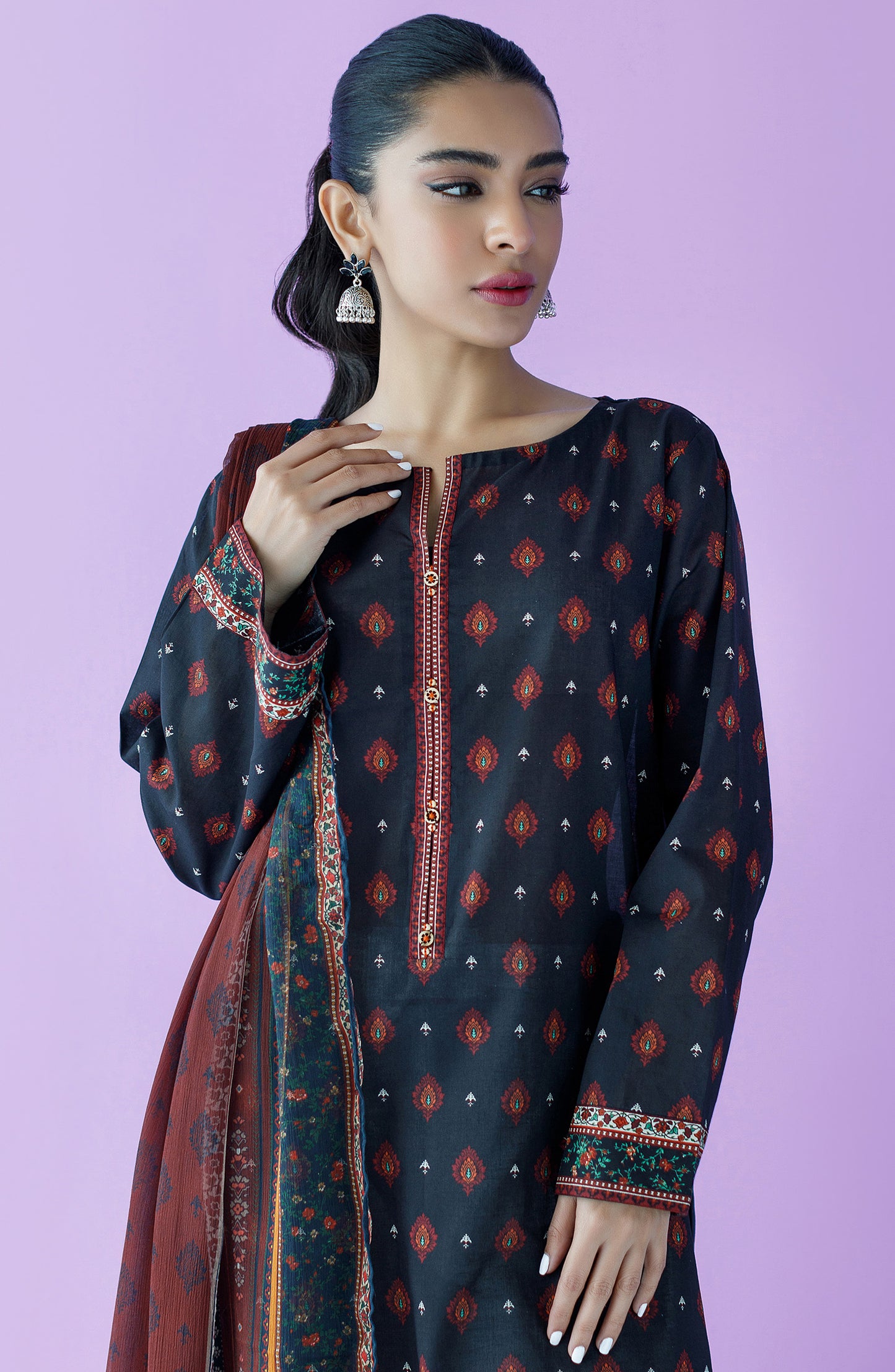 NRDS-23-072/U BLACK LAWN  UNSTITCHED SHIRT DUPATTA