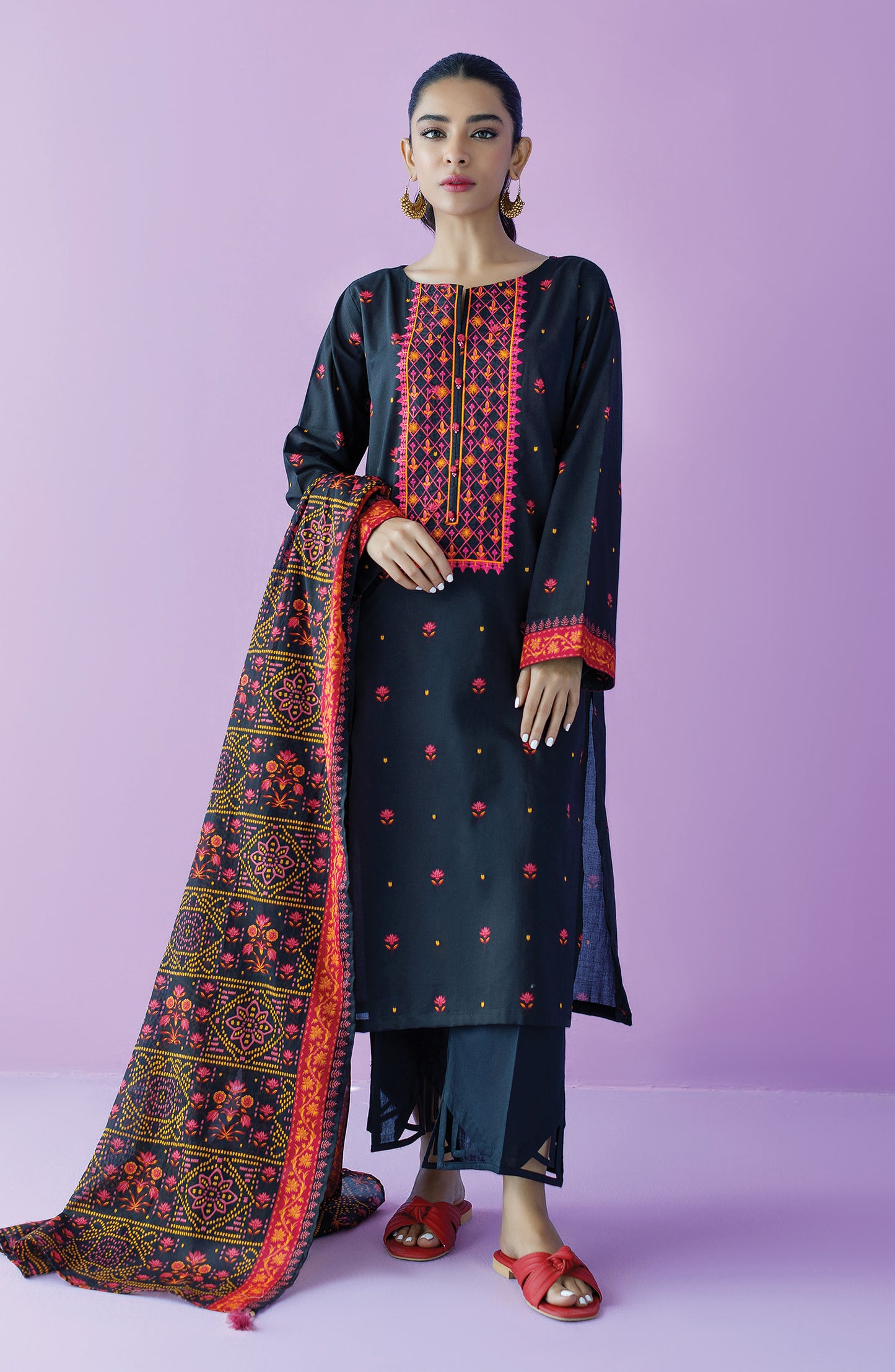 NRDS-23-061/U BLACK LAWN  UNSTITCHED SHIRT DUPATTA