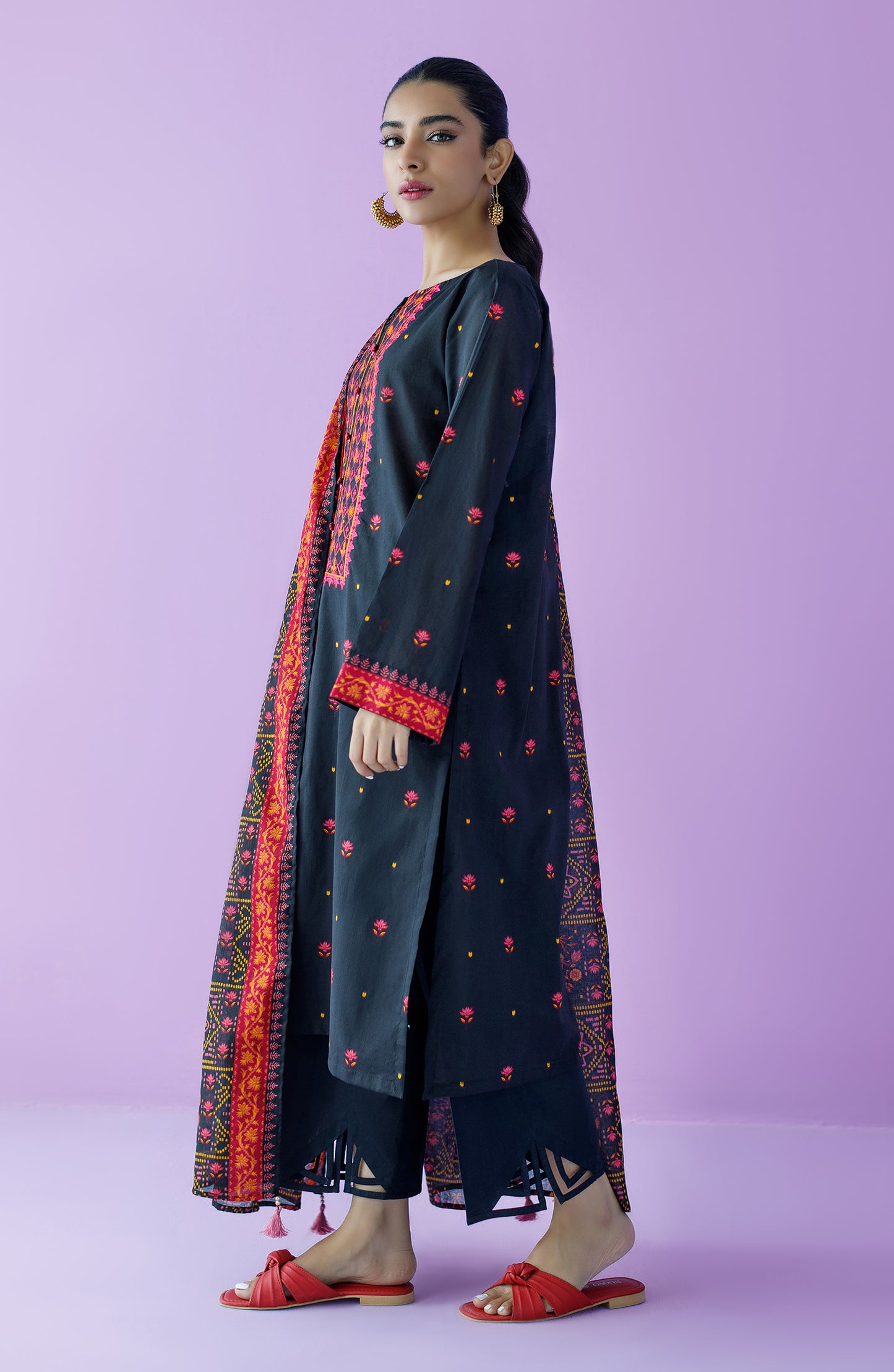 NRDS-23-061/U BLACK LAWN  UNSTITCHED SHIRT DUPATTA