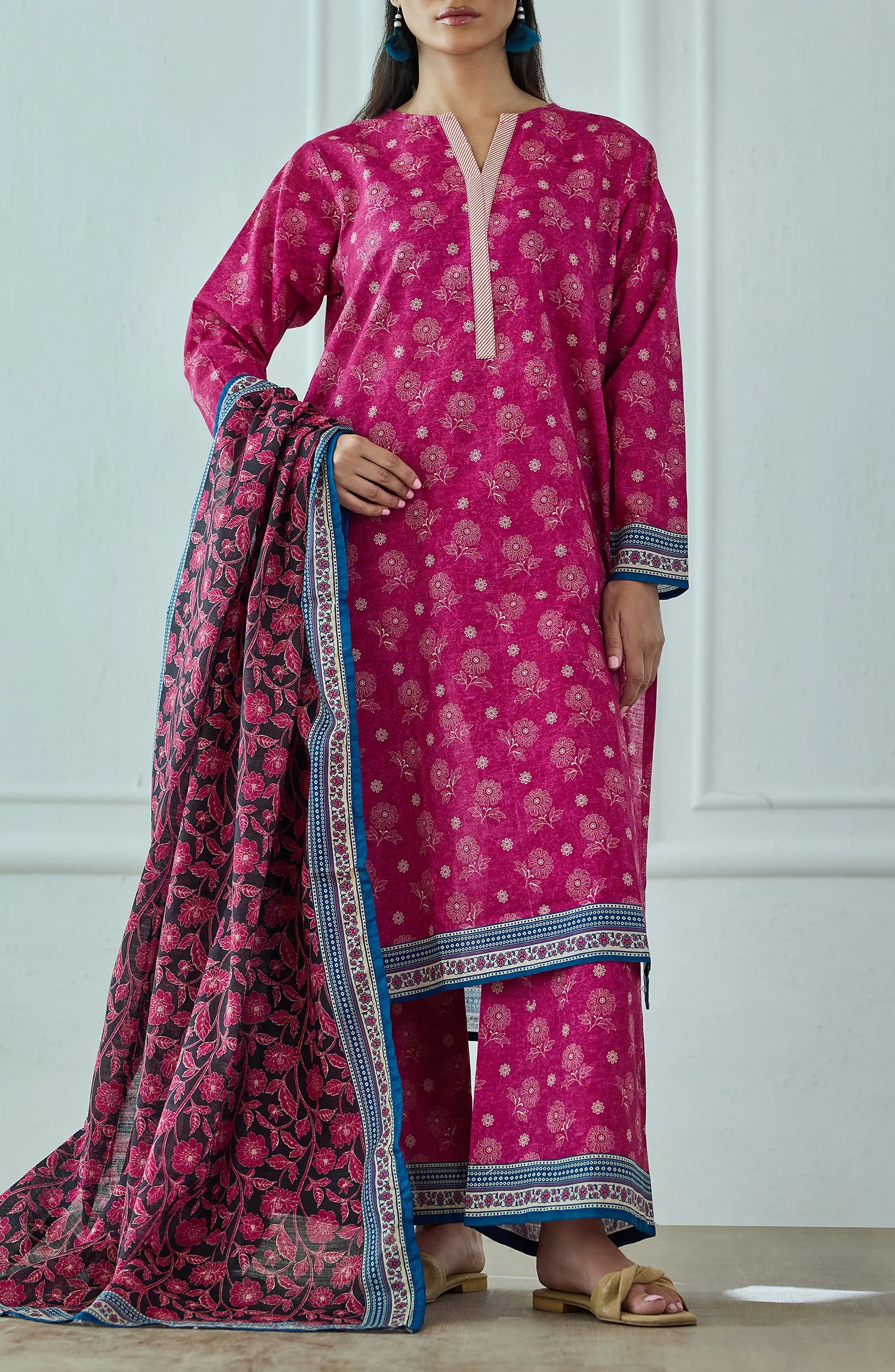Unstitched | 3 Piece | Printed | Khaddar Shirt | OTL-25-440/U MAGENTA