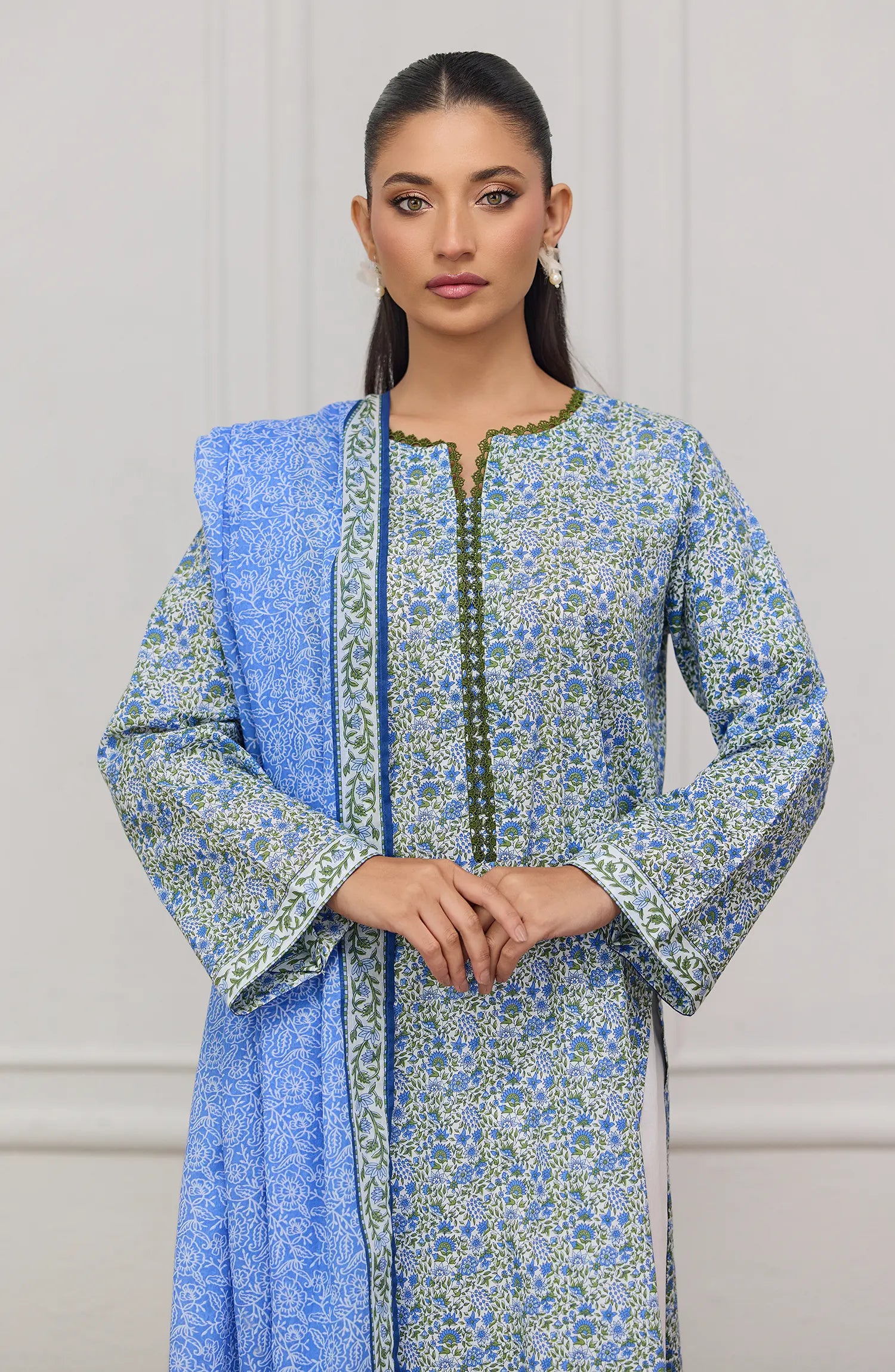 Unstitched | 3 Piece | Printed | Lawn Shirt | OTL-20445/U WHITE