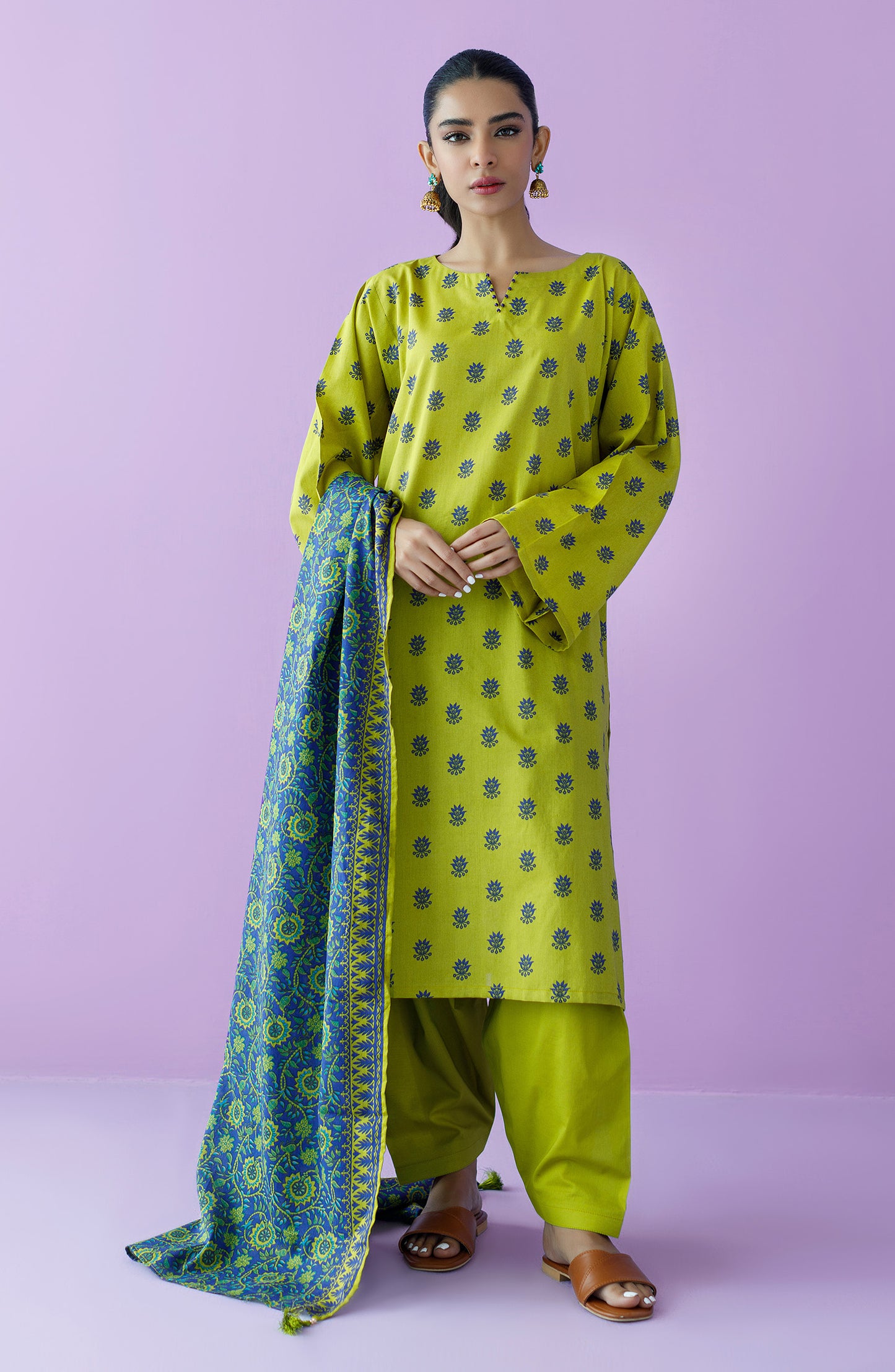 OTL-23-138/U GREEN LAWN  UNSTITCHED SHIRT DUPATTA PANTS