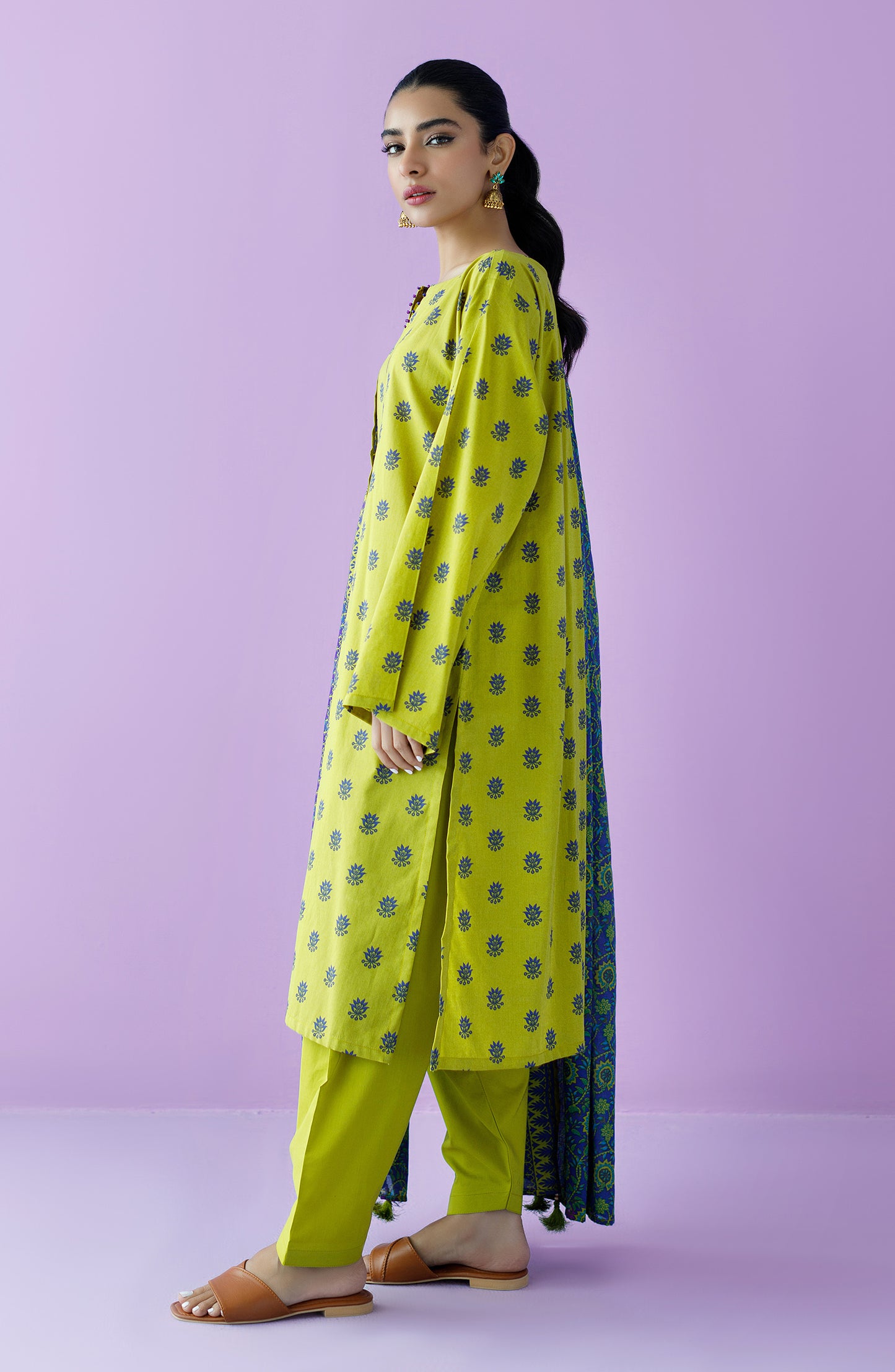 OTL-23-138/U GREEN LAWN  UNSTITCHED SHIRT DUPATTA PANTS