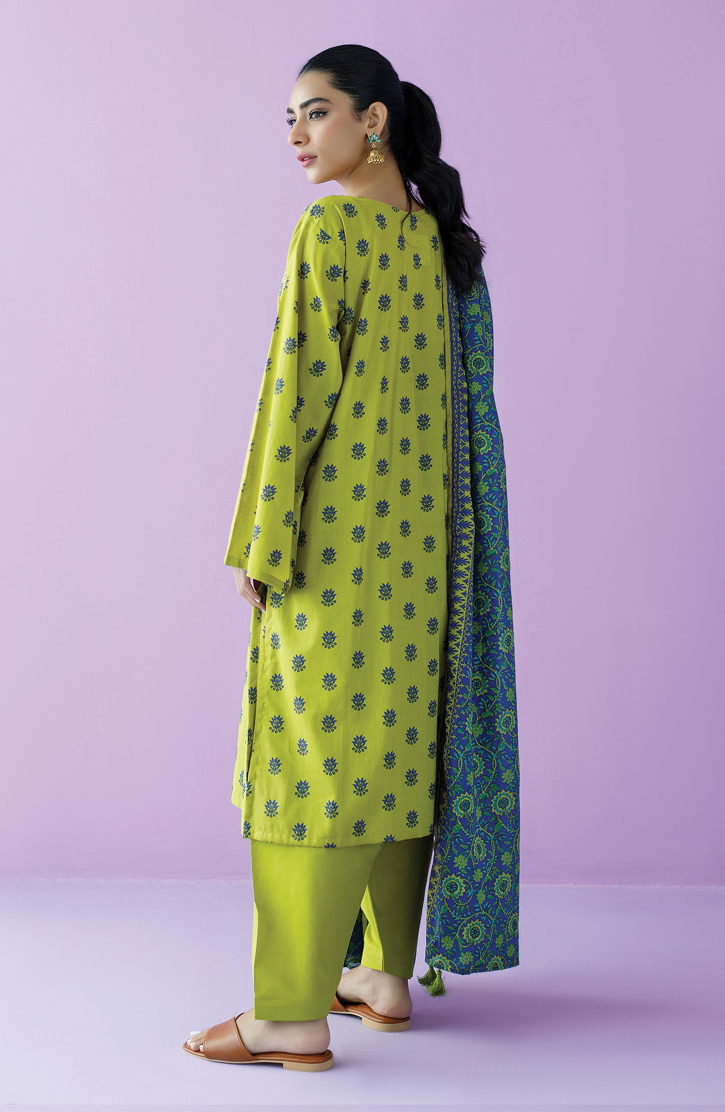 OTL-23-138/U GREEN LAWN  UNSTITCHED SHIRT DUPATTA PANTS