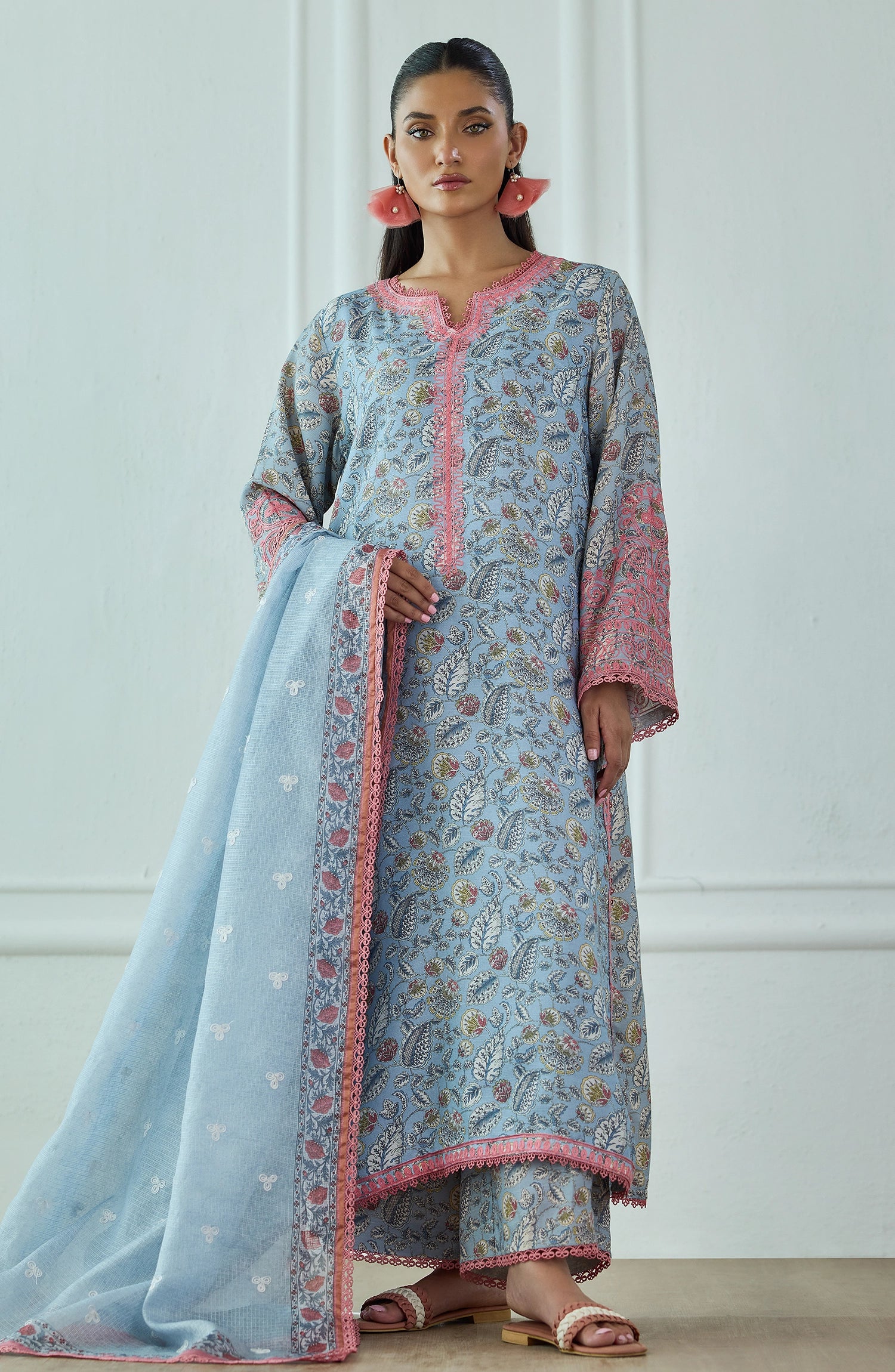 Stitched | 3 Piece | Embroidered | Raw Silk Shirt | WRCC25S-3006/S GREY