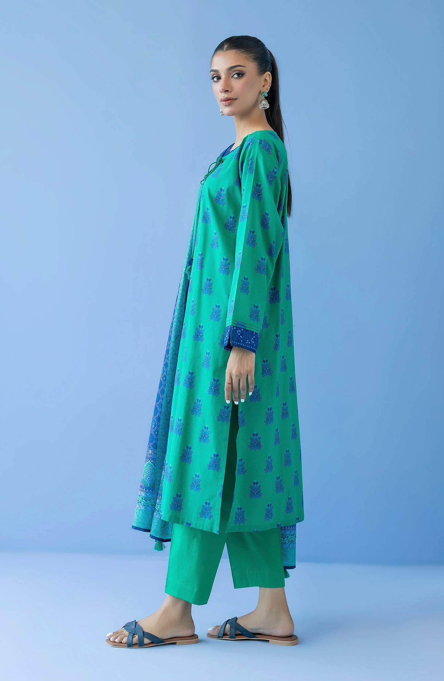 OTL-23-221/U GREEN CAMBRIC  UNSTITCHED SHIRT DUPATTA PANTS