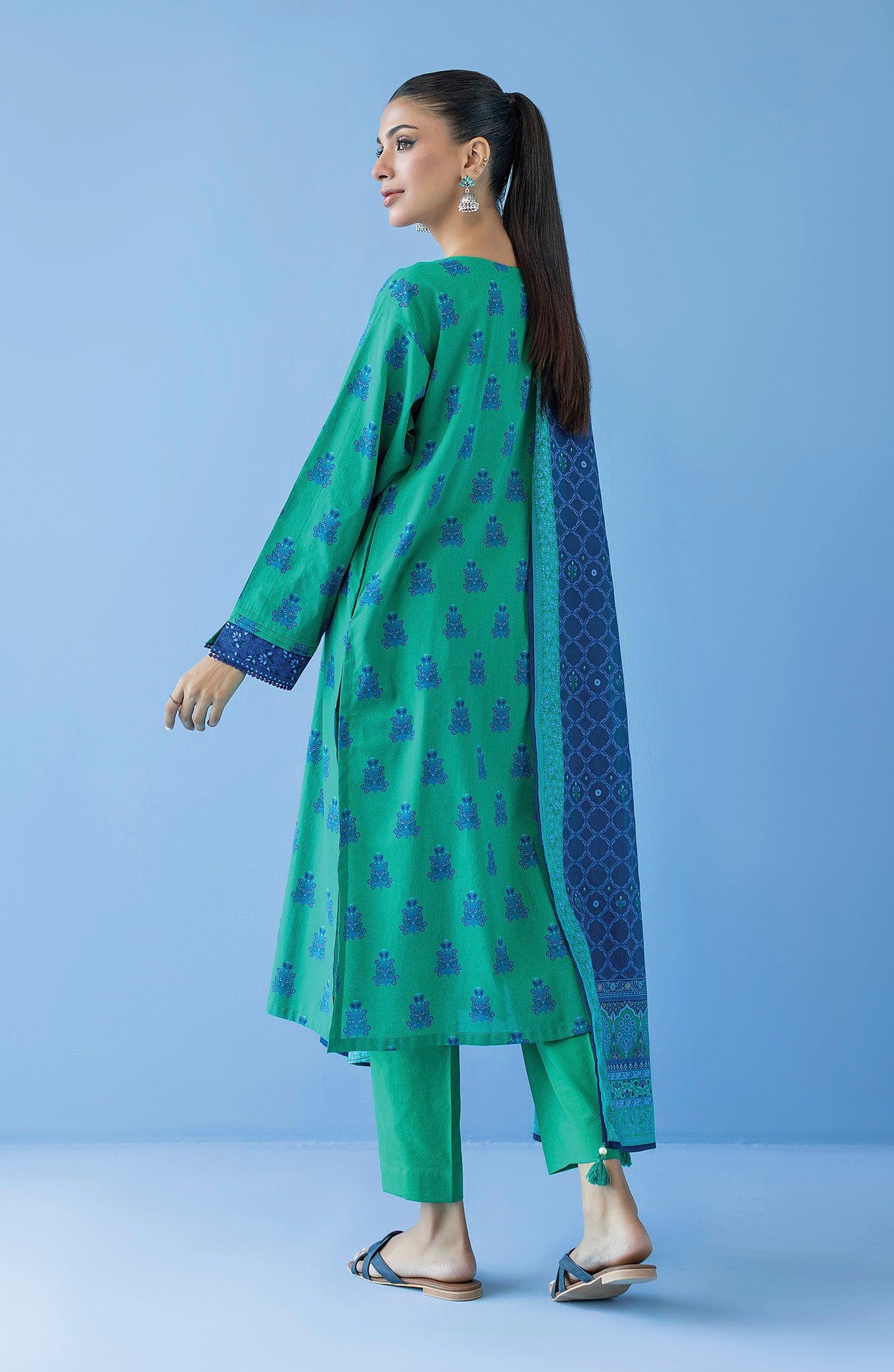 OTL-23-221/U GREEN CAMBRIC  UNSTITCHED SHIRT DUPATTA PANTS