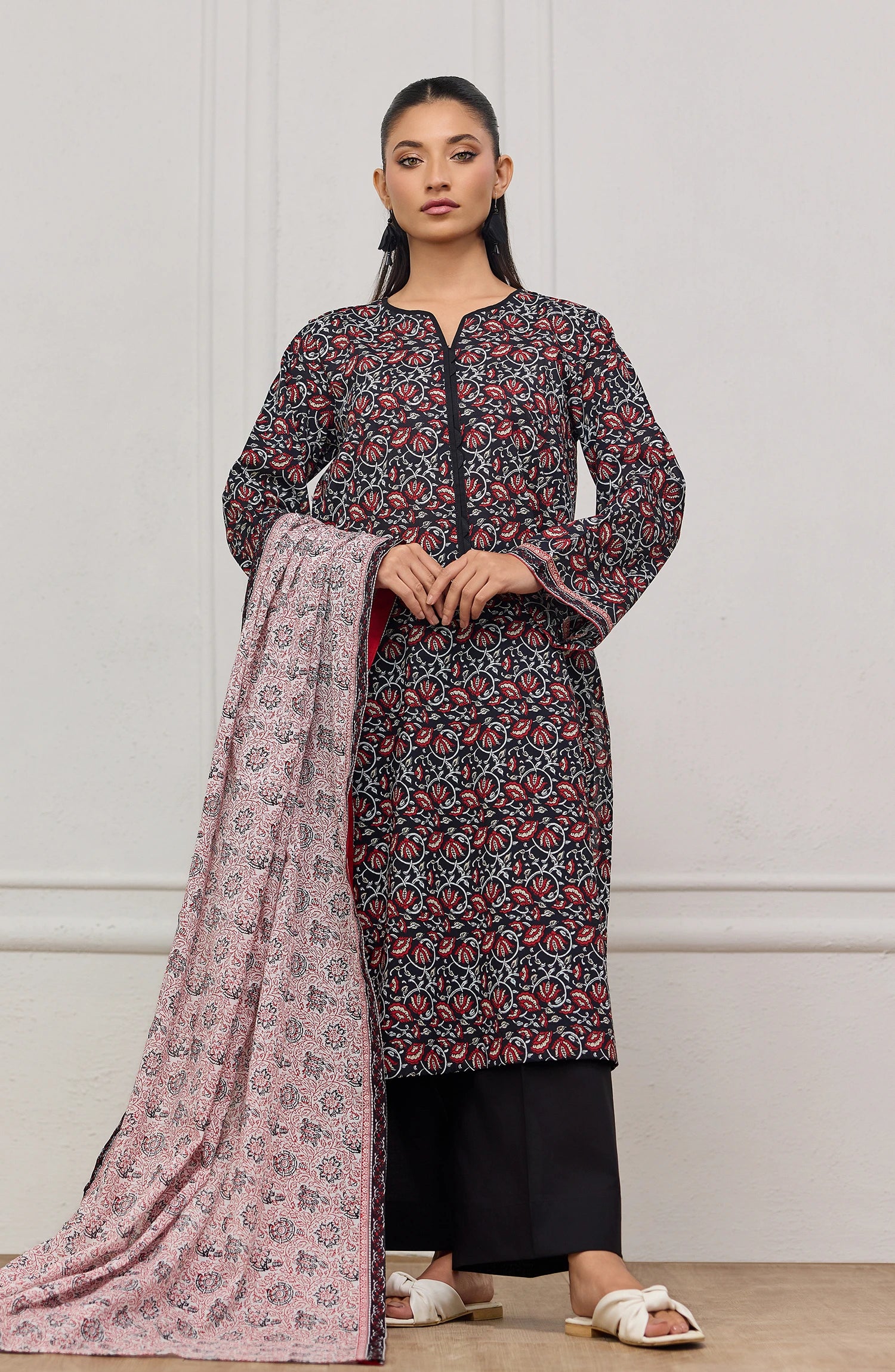 Unstitched | 3 Piece | Printed | Lawn Shirt | OTL-20595/U BLACK