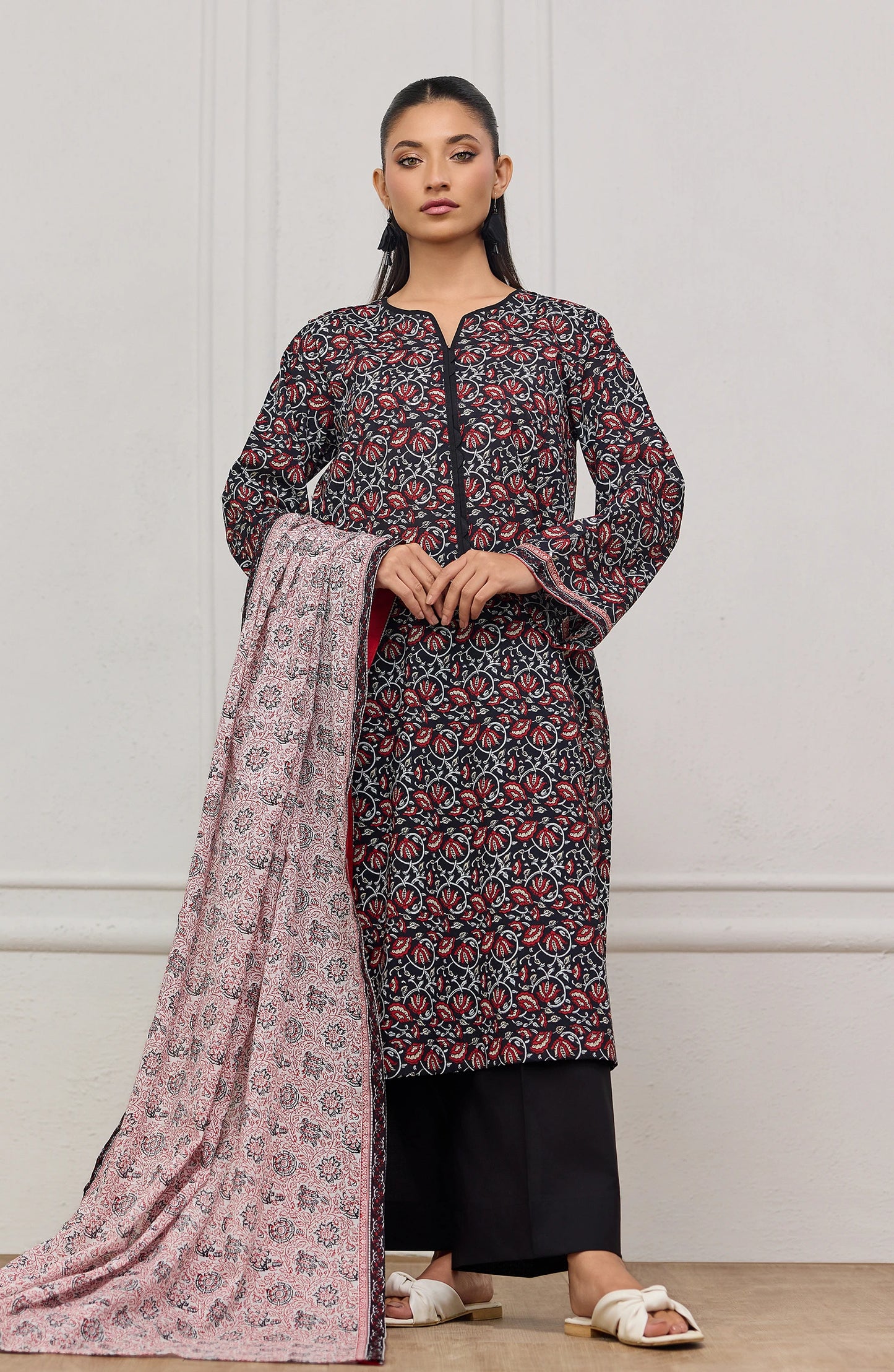 Unstitched | 3 Piece | Printed | Lawn Shirt | OTL-20595/U BLACK